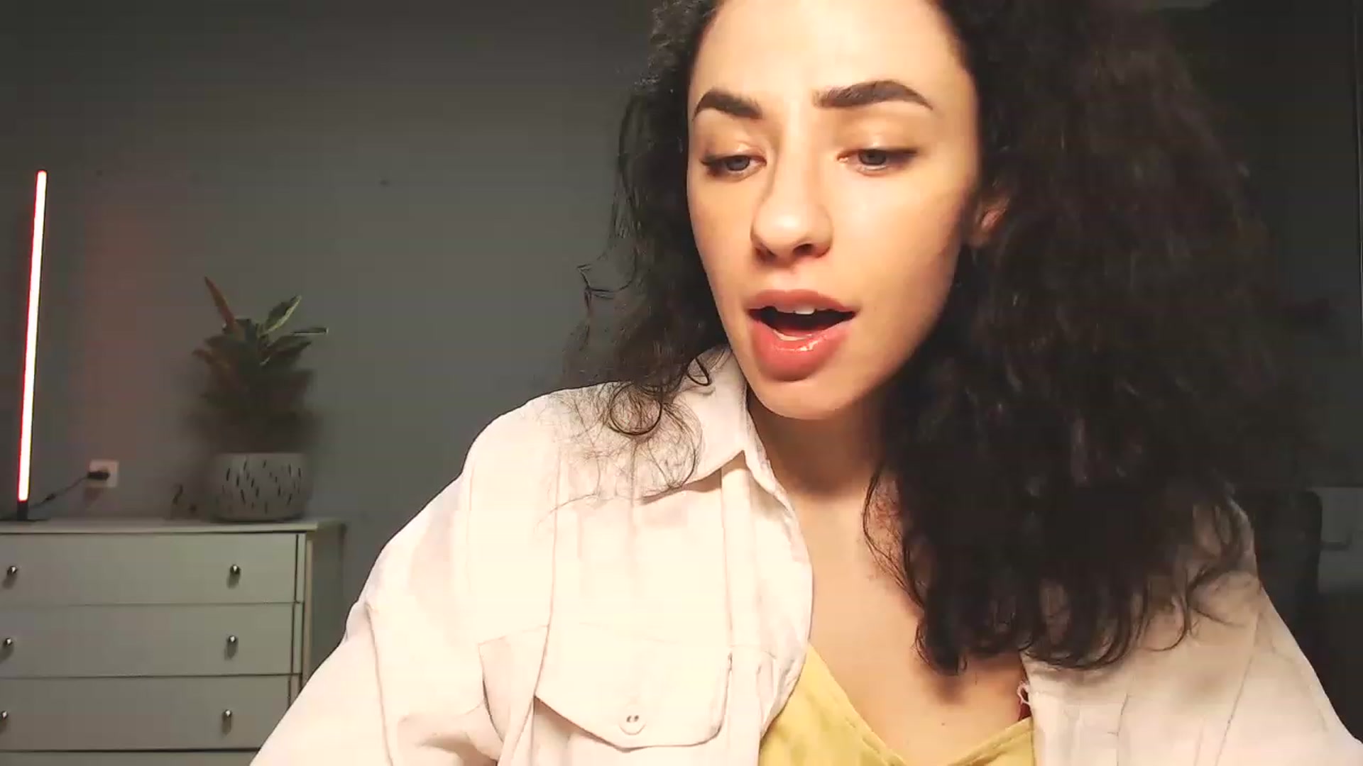 Gallery image thumbnail from Millla_Mi's myfreecams stream on, 03/12/2023, 19:23 image 8 of 20