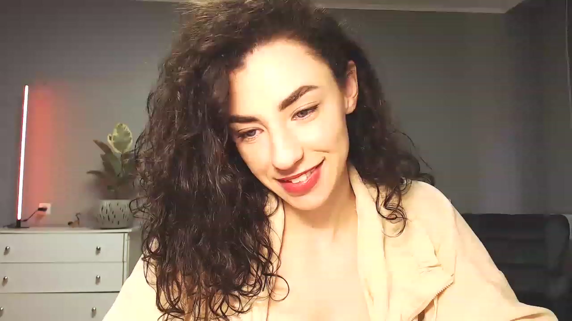 Gallery image thumbnail from Millla_Mi's myfreecams stream on, 03/19/2023, 07:45 image 4 of 20