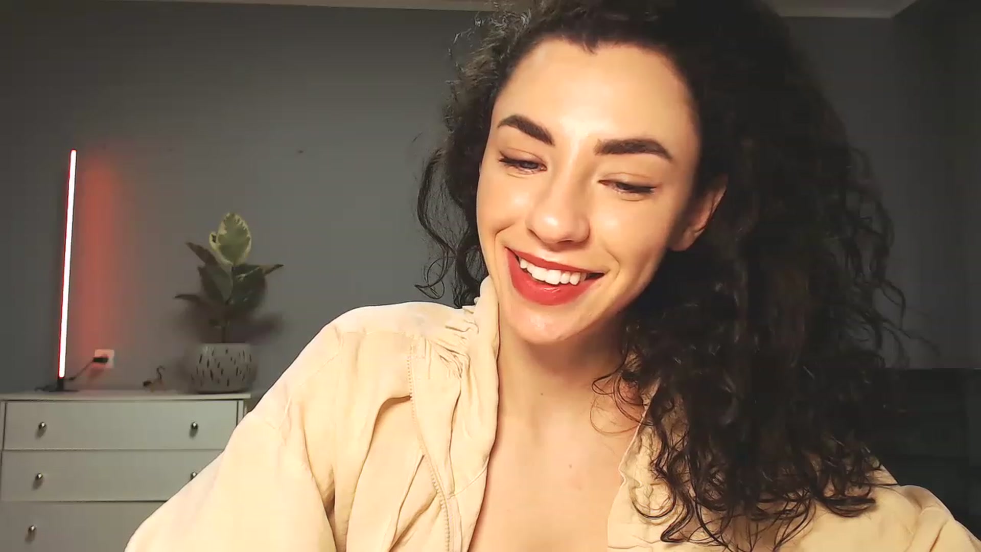 Gallery image thumbnail from Millla_Mi's myfreecams stream on, 03/19/2023, 07:45 image 18 of 20