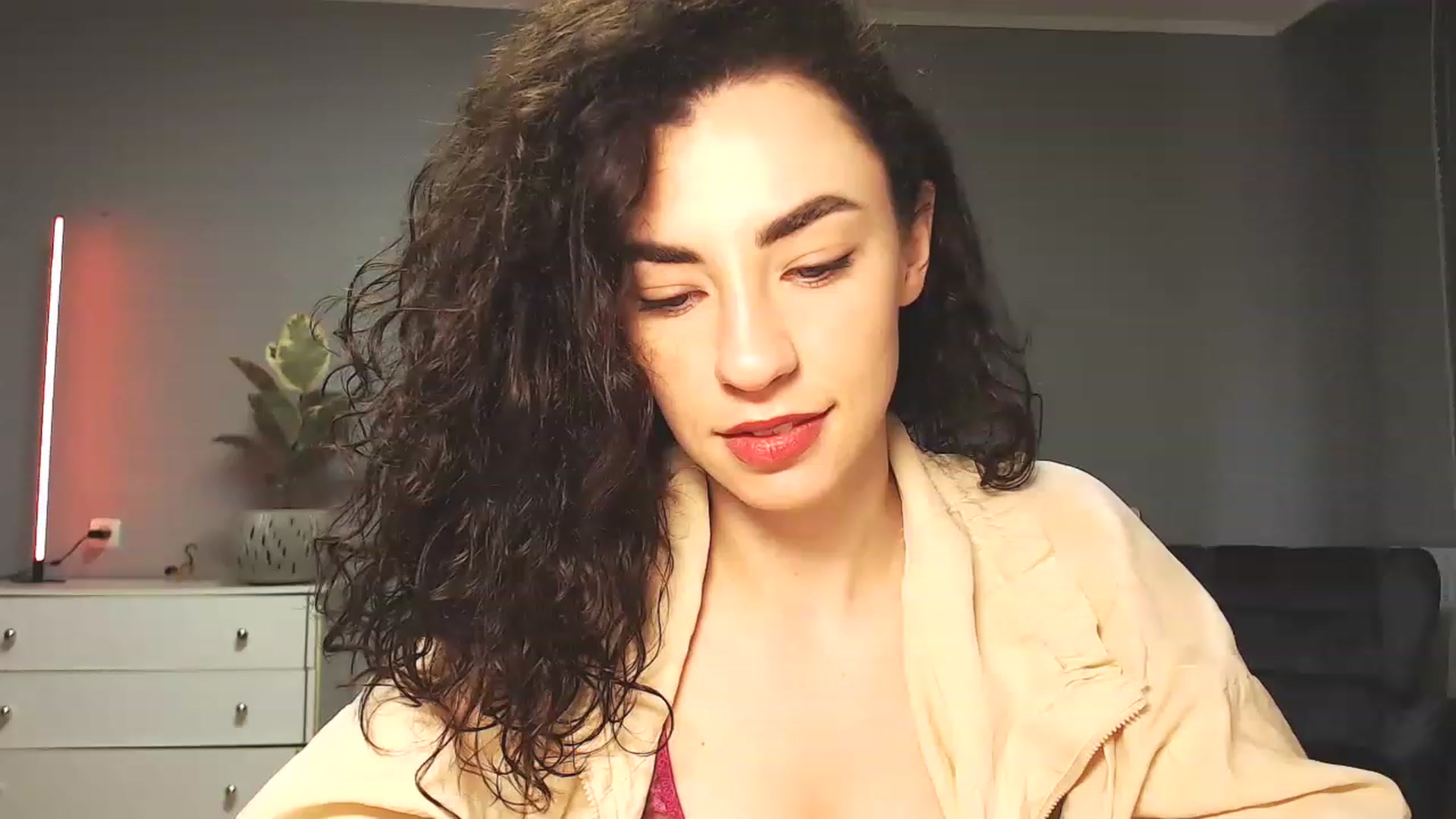 Gallery image thumbnail from Millla_Mi's myfreecams stream on, 03/19/2023, 07:45 image 2 of 20