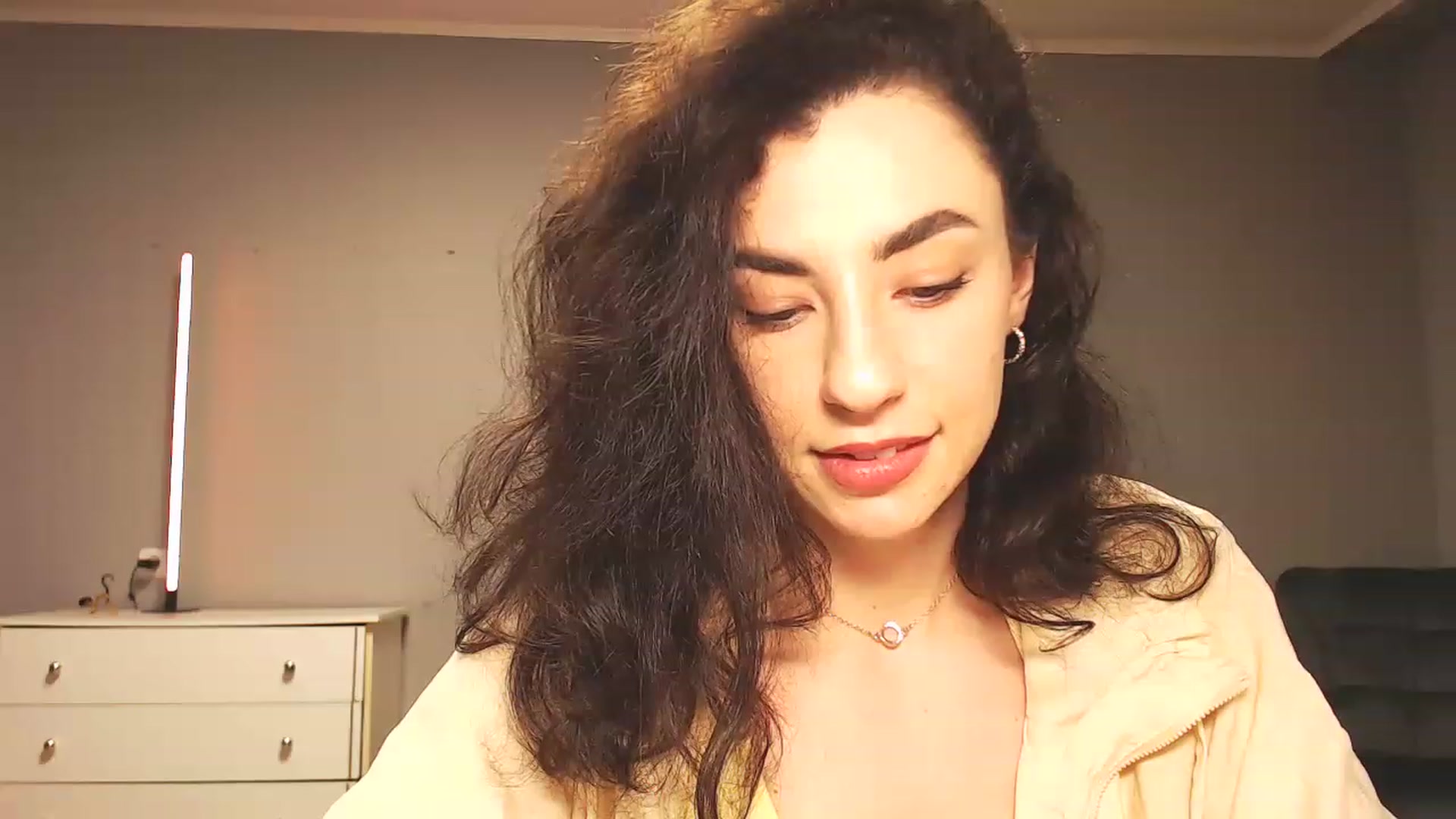 Gallery image thumbnail from Millla_Mi's myfreecams stream on, 03/25/2023, 21:14 image 8 of 20