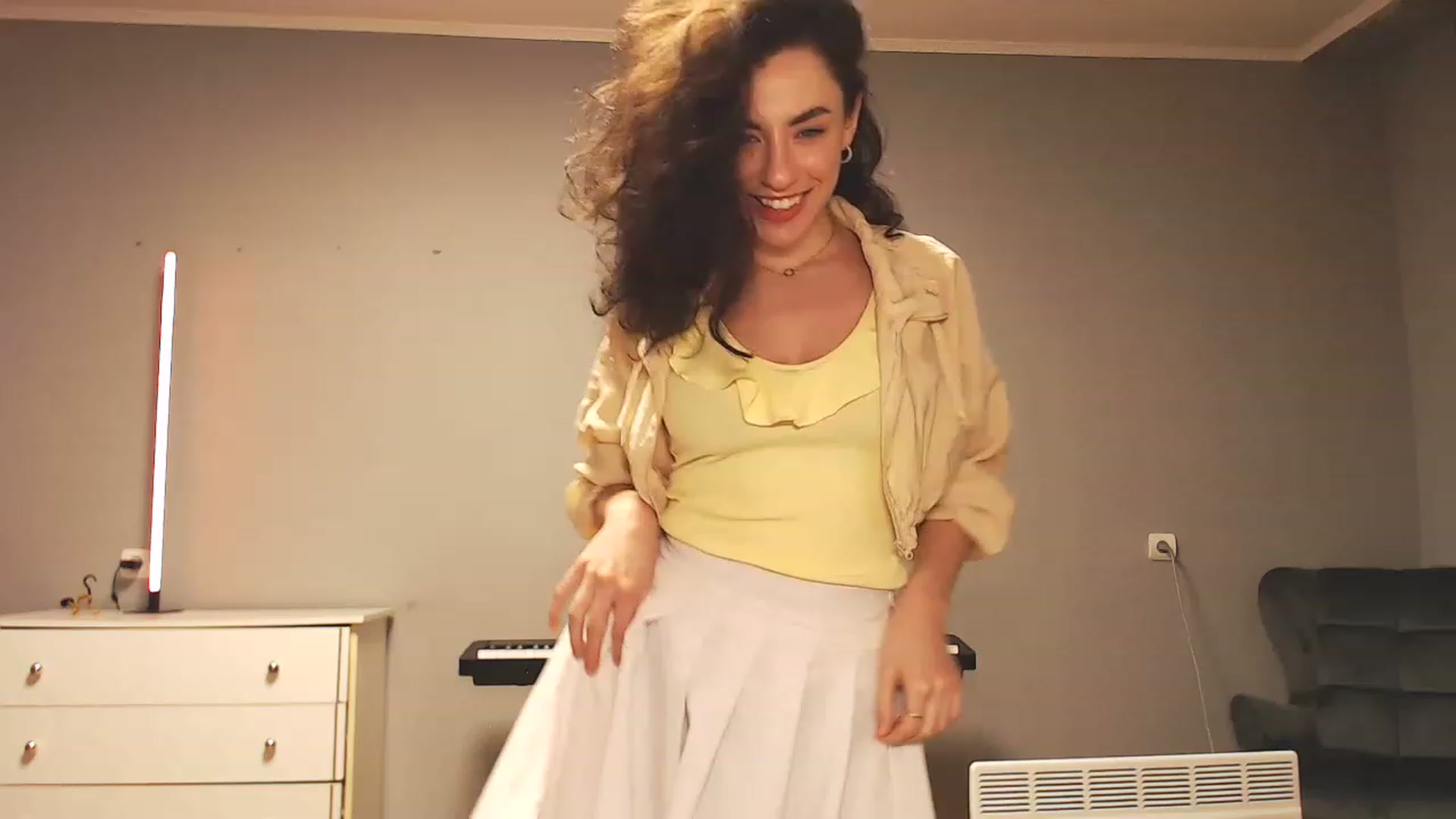 Gallery image thumbnail from Millla_Mi's myfreecams stream on, 03/25/2023, 21:14 image 16 of 20