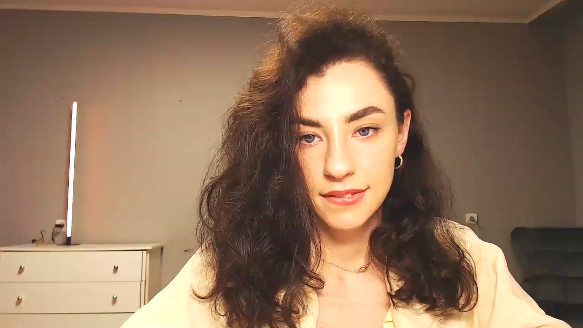 Gallery image thumbnail from Millla_Mi's myfreecams stream on, 03/25/2023, 21:31 image 9 of 20