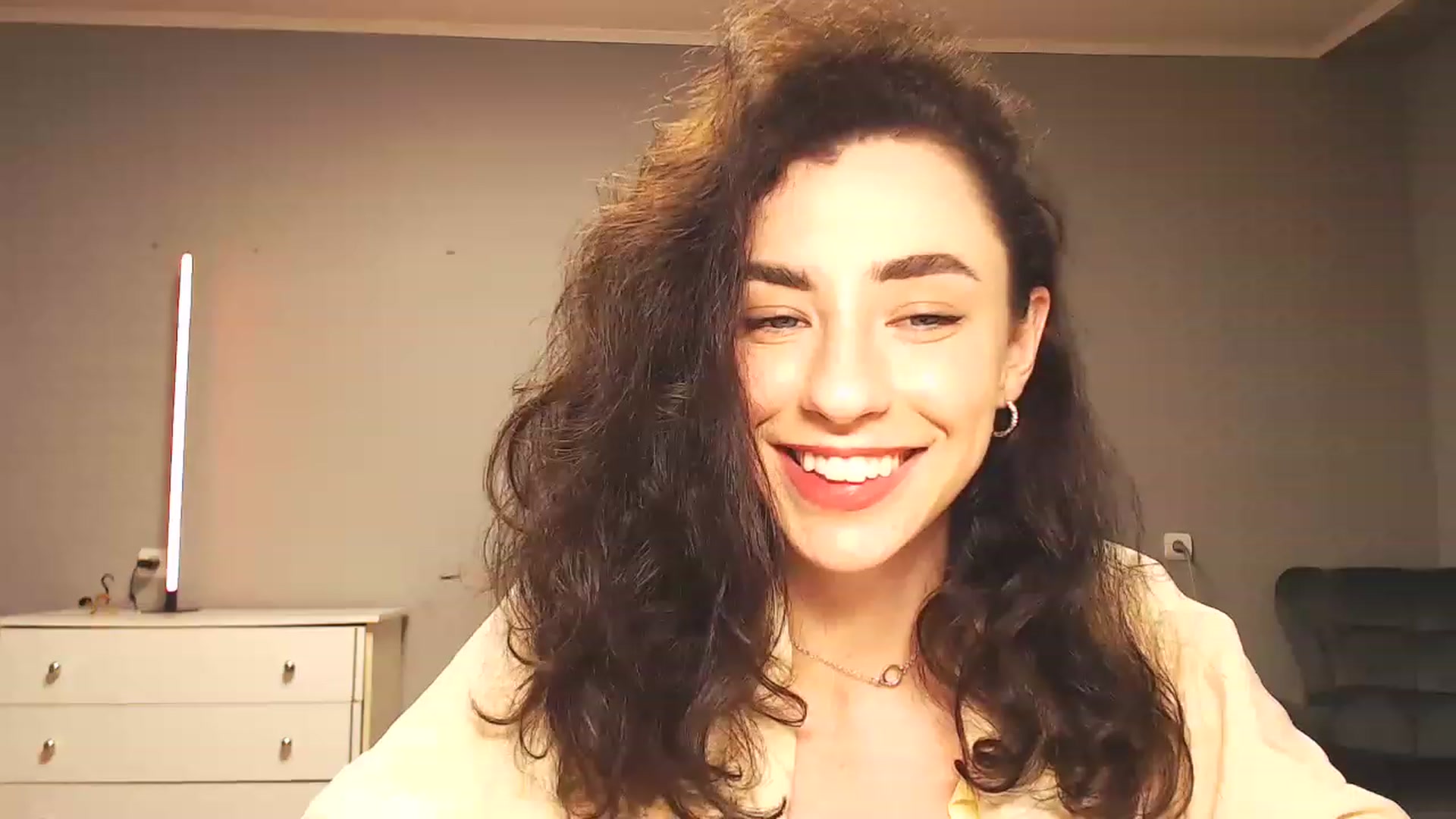 Gallery image thumbnail from Millla_Mi's myfreecams stream on, 03/25/2023, 21:31 image 7 of 20