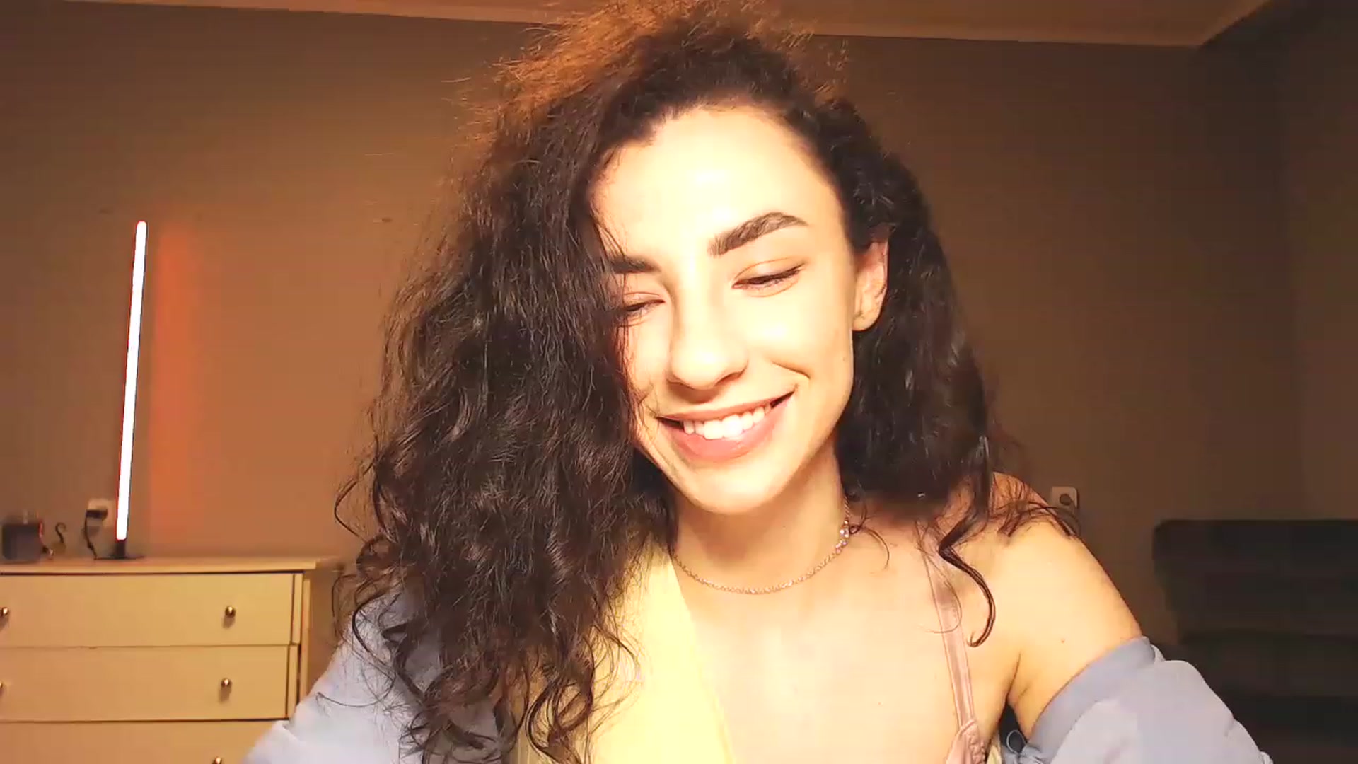 Gallery image thumbnail from Millla_Mi's myfreecams stream on, 03/26/2023, 19:09 image 16 of 20