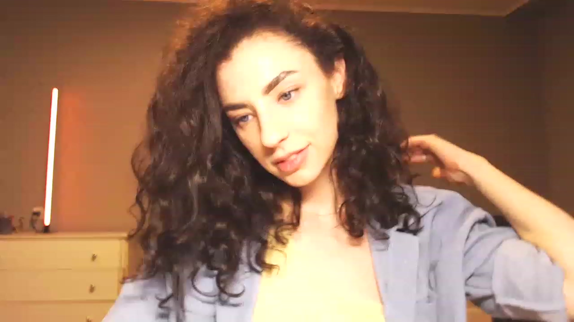 Gallery image thumbnail from Millla_Mi's myfreecams stream on, 03/26/2023, 20:35 image 15 of 20