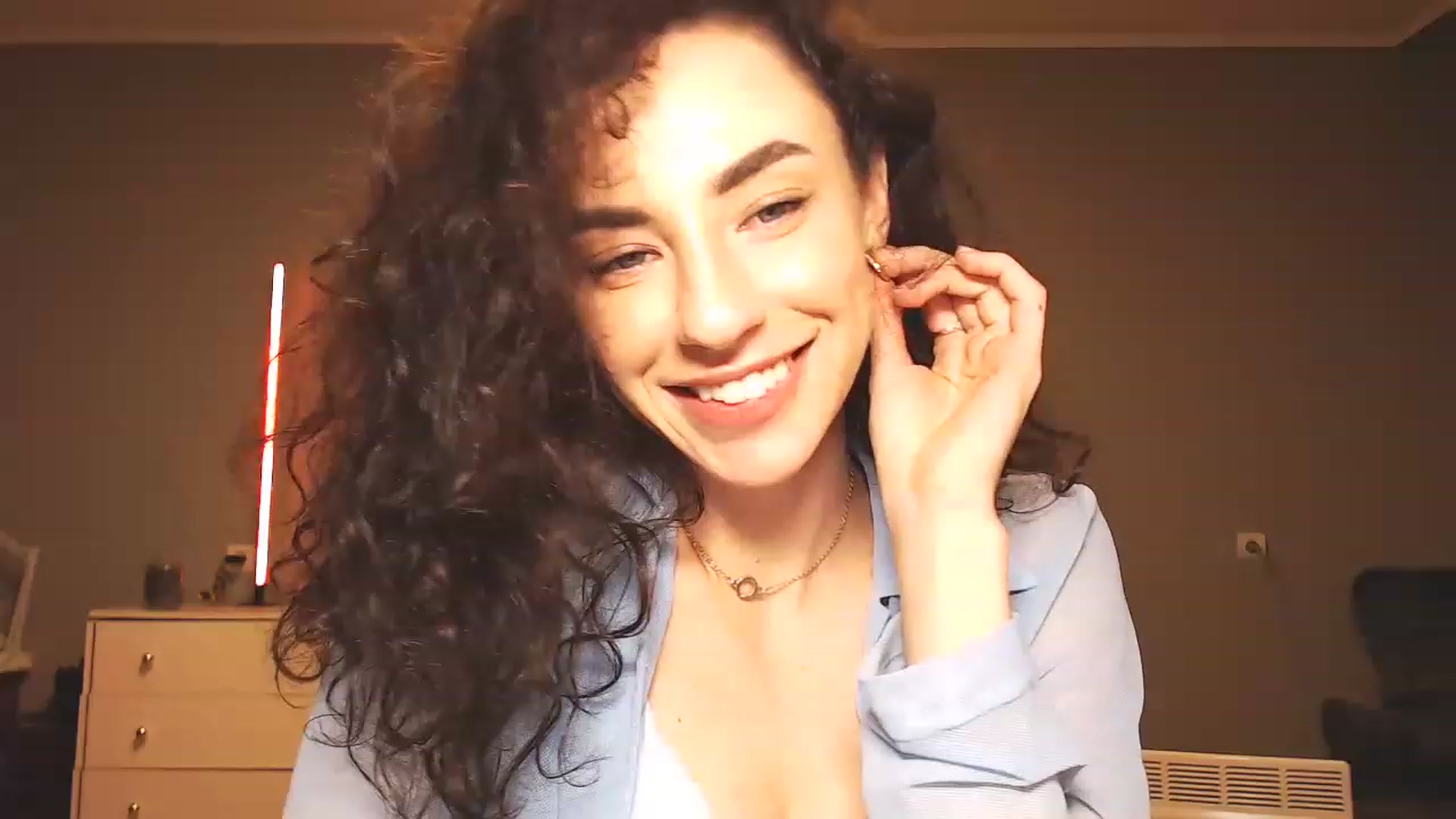 Gallery image thumbnail from Millla_Mi's myfreecams stream on, 03/27/2023, 19:47 image 8 of 20