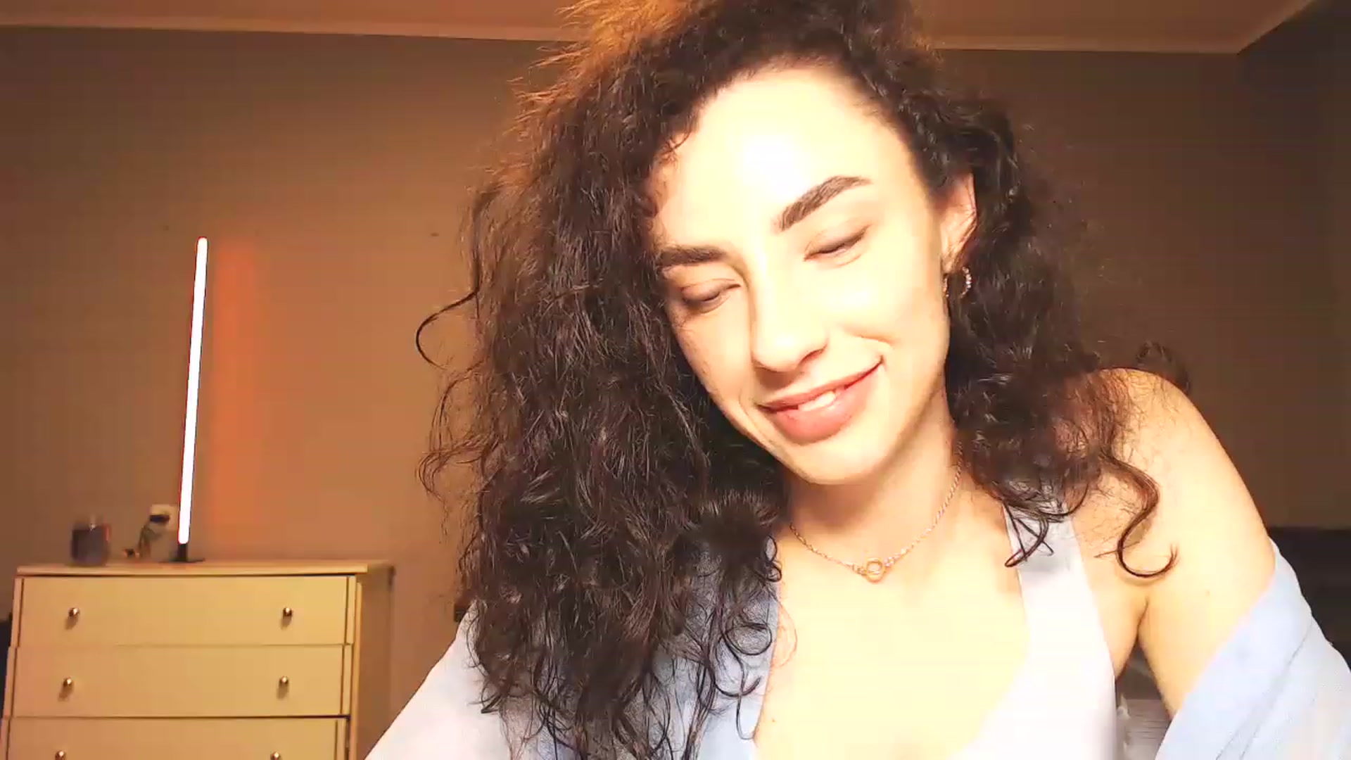 Gallery image thumbnail from Millla_Mi's myfreecams stream on, 03/27/2023, 19:47 image 15 of 20