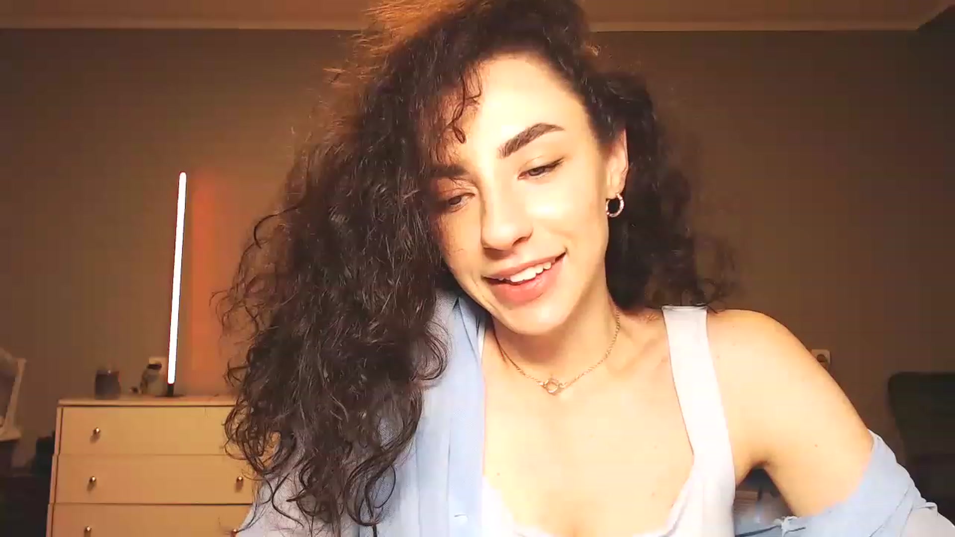 Gallery image thumbnail from Millla_Mi's myfreecams stream on, 03/27/2023, 19:47 image 10 of 20