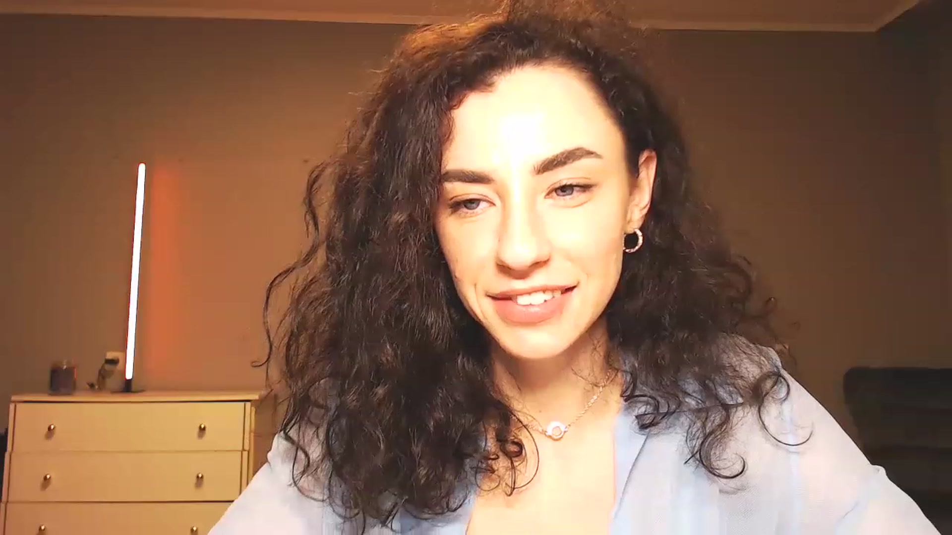 Gallery image thumbnail from Millla_Mi's myfreecams stream on, 03/27/2023, 21:02 image 6 of 20