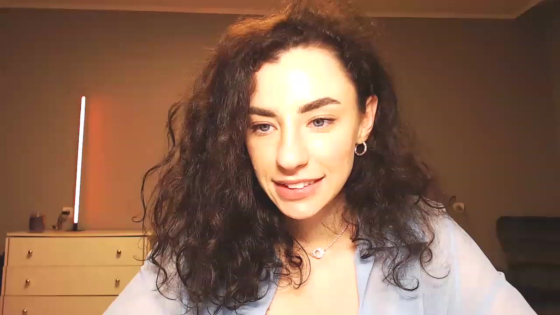 Gallery image thumbnail from Millla_Mi's myfreecams stream on, 03/27/2023, 21:02 image 9 of 20