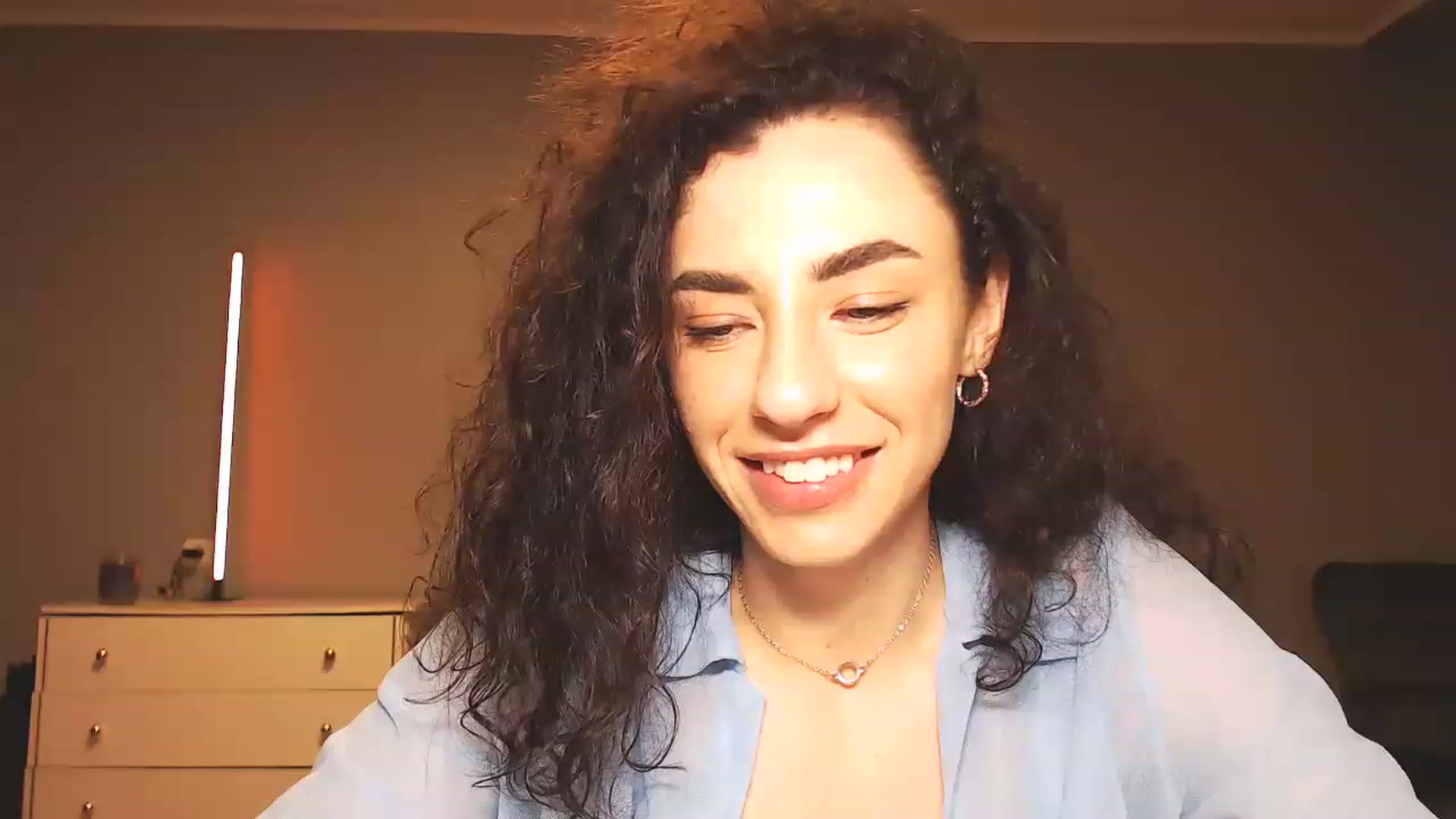 Gallery image thumbnail from Millla_Mi's myfreecams stream on, 03/27/2023, 21:02 image 17 of 20