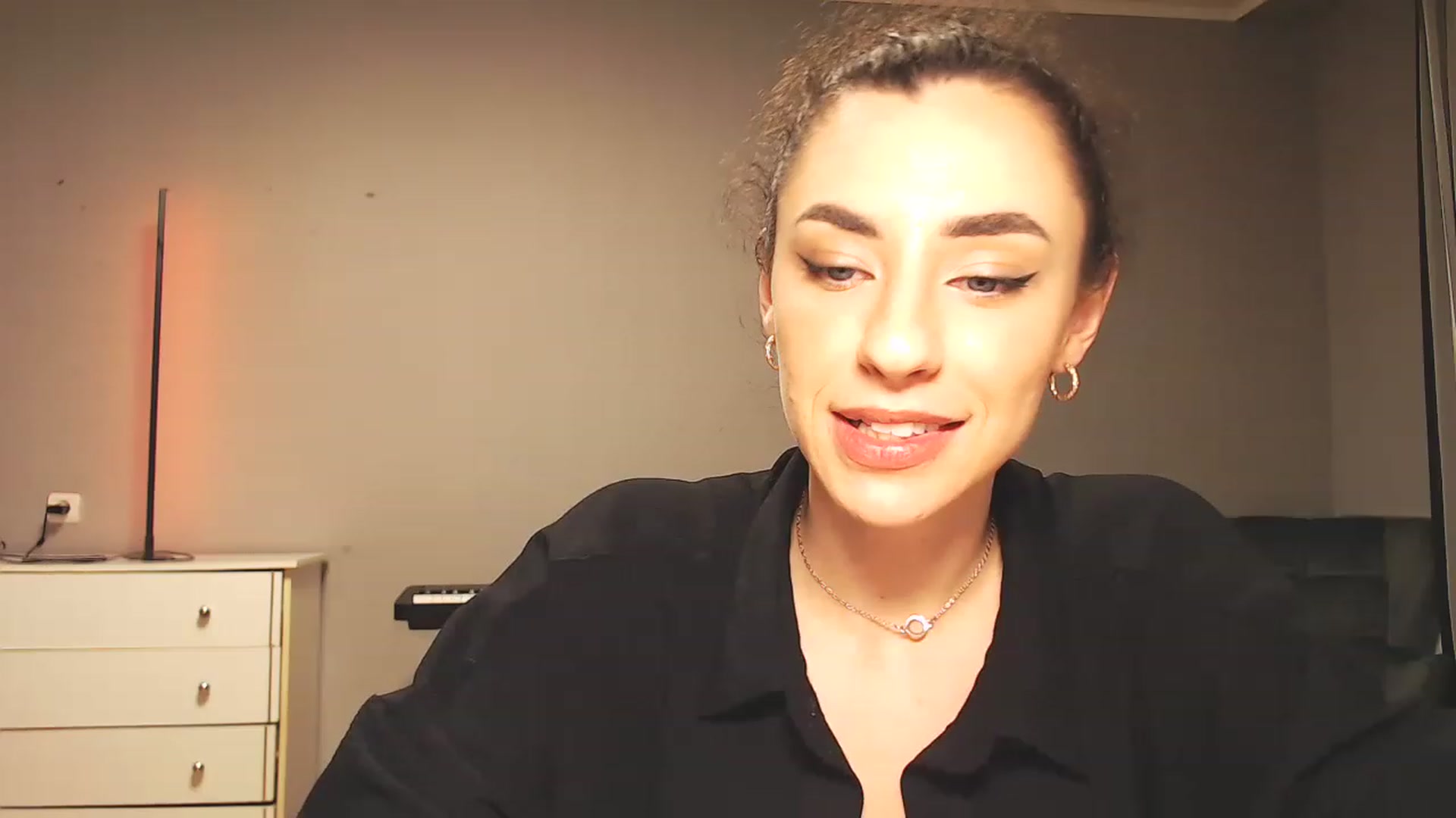 Gallery image thumbnail from Millla_Mi's myfreecams stream on, 03/30/2023, 20:54 image 6 of 20