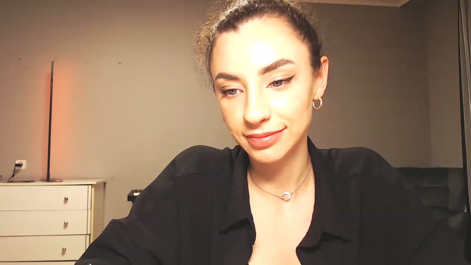 Gallery image thumbnail from Millla_Mi's myfreecams stream on, 03/30/2023, 20:54 image 12 of 20