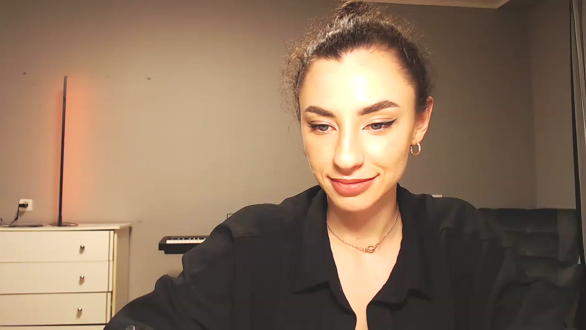 Gallery image thumbnail from Millla_Mi's myfreecams stream on, 03/30/2023, 20:54 image 7 of 20