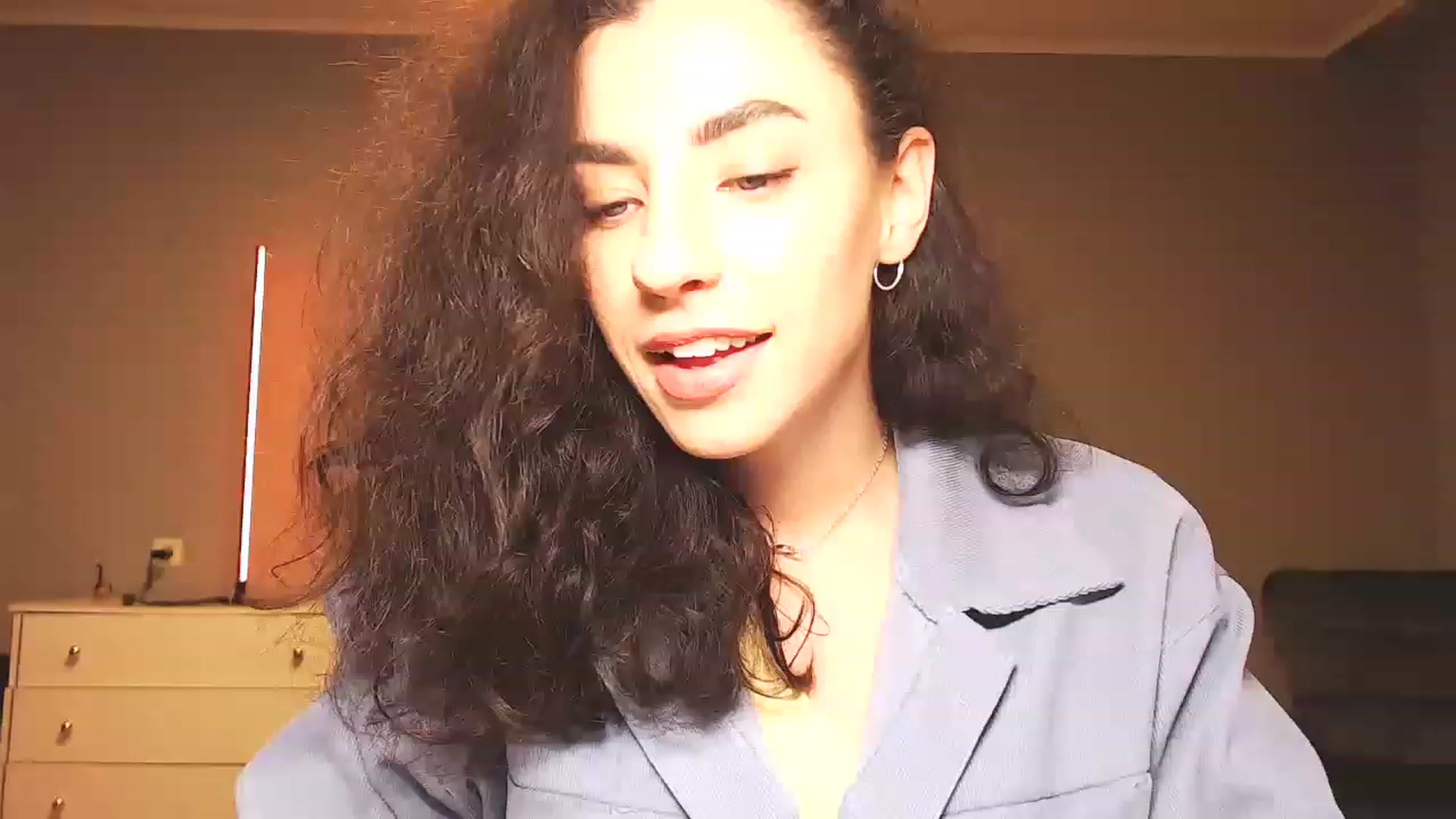 Gallery image thumbnail from Millla_Mi's myfreecams stream on, 04/01/2023, 20:34 image 6 of 20
