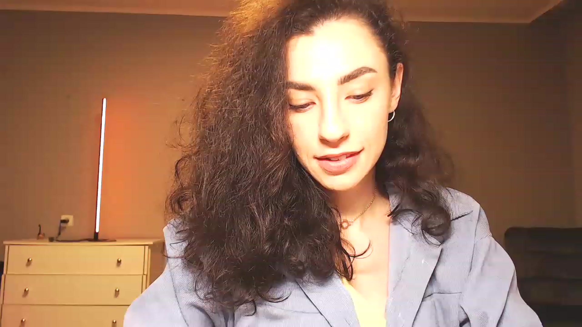 Gallery image thumbnail from Millla_Mi's myfreecams stream on, 04/01/2023, 20:34 image 7 of 20