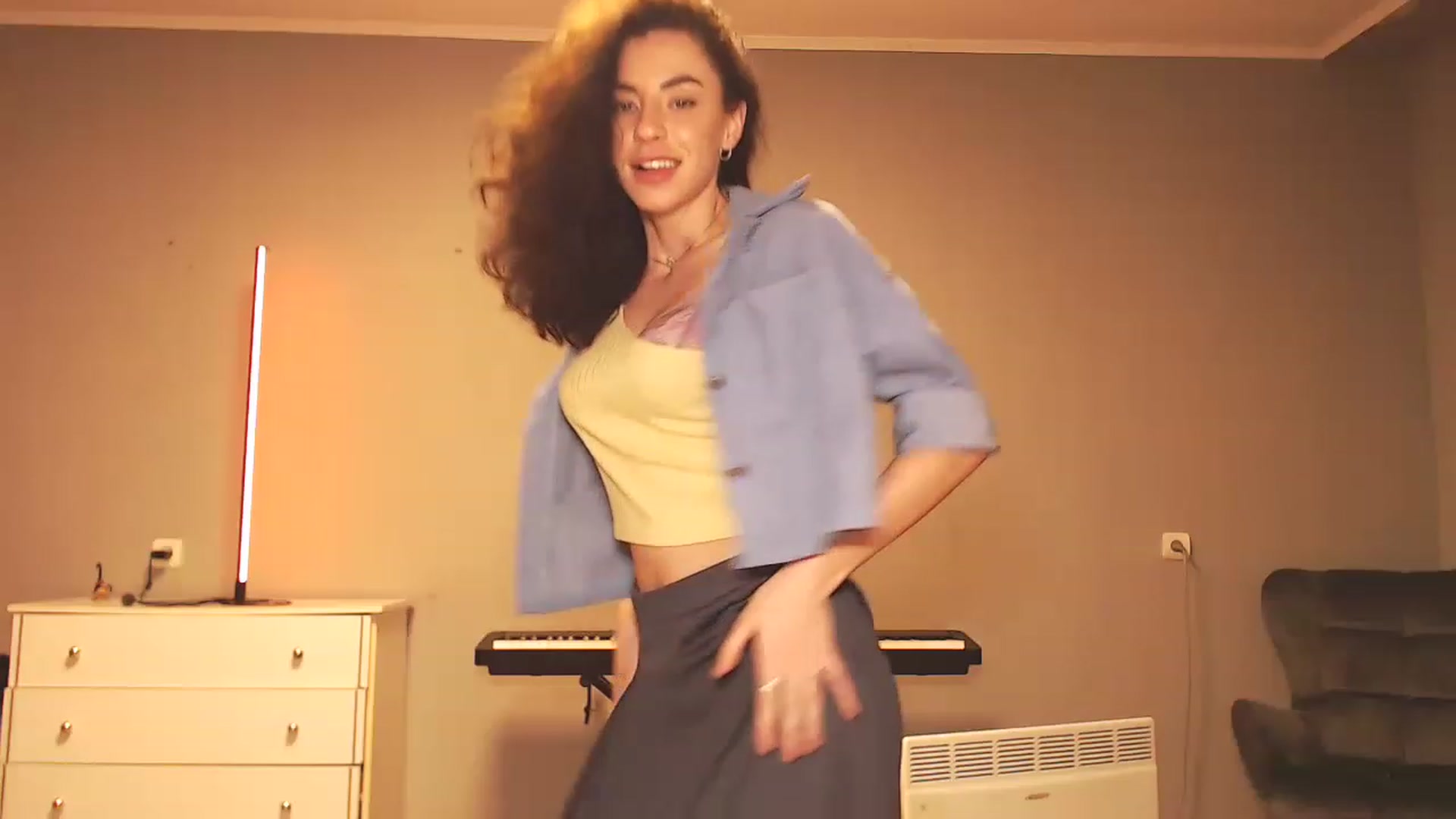 Gallery image thumbnail from Millla_Mi's myfreecams stream on, 04/01/2023, 20:34 image 5 of 20
