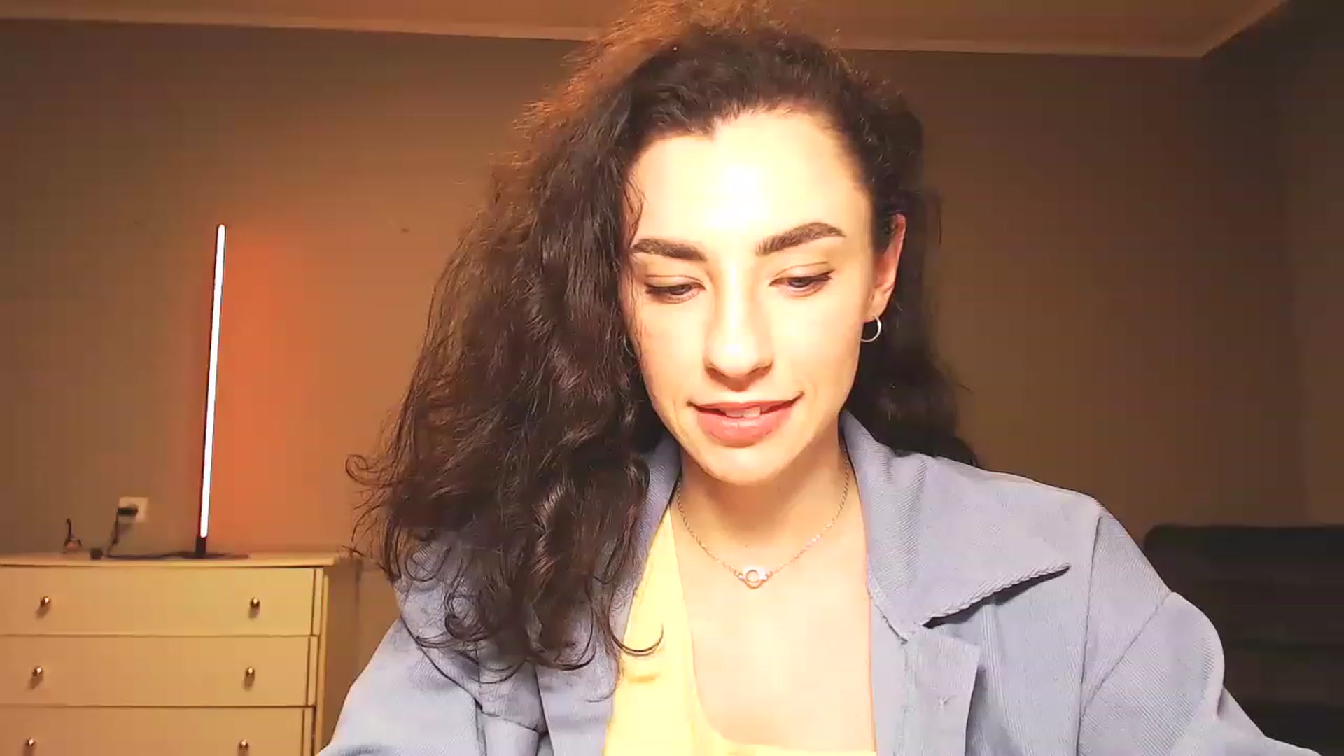 Gallery image thumbnail from Millla_Mi's myfreecams stream on, 04/01/2023, 20:34 image 18 of 20