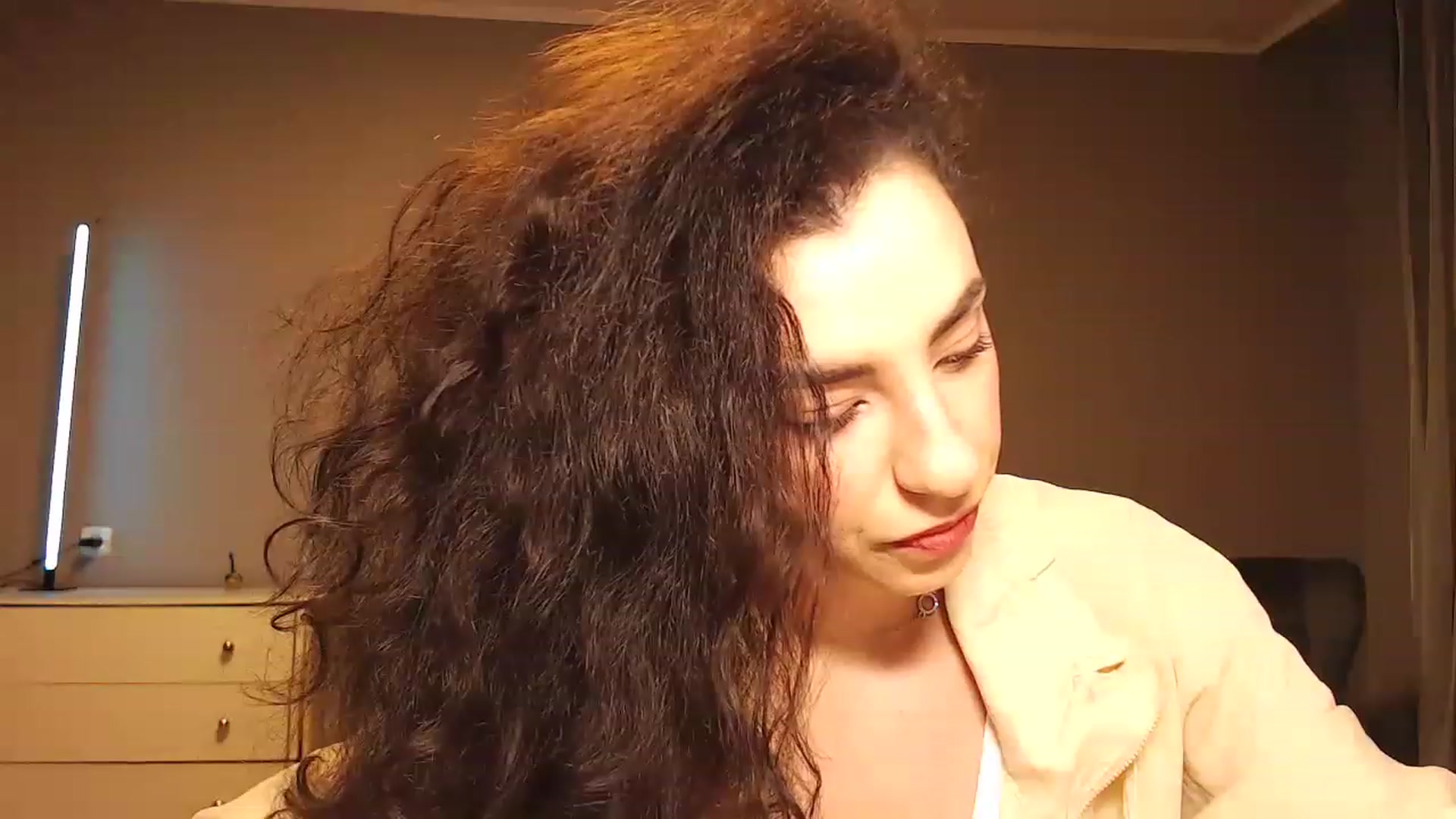 Gallery image thumbnail from Millla_Mi's myfreecams stream on, 04/17/2023, 20:18 image 17 of 20