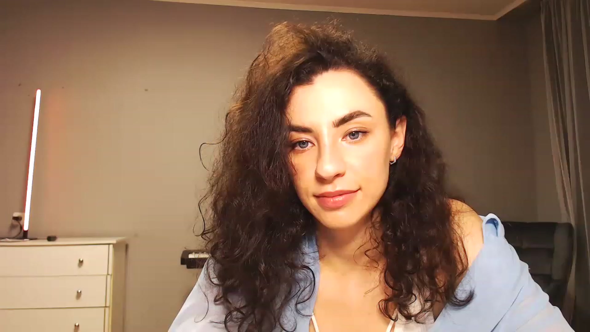 Gallery image thumbnail from Millla_Mi's myfreecams stream on, 05/21/2023, 20:03 image 19 of 20