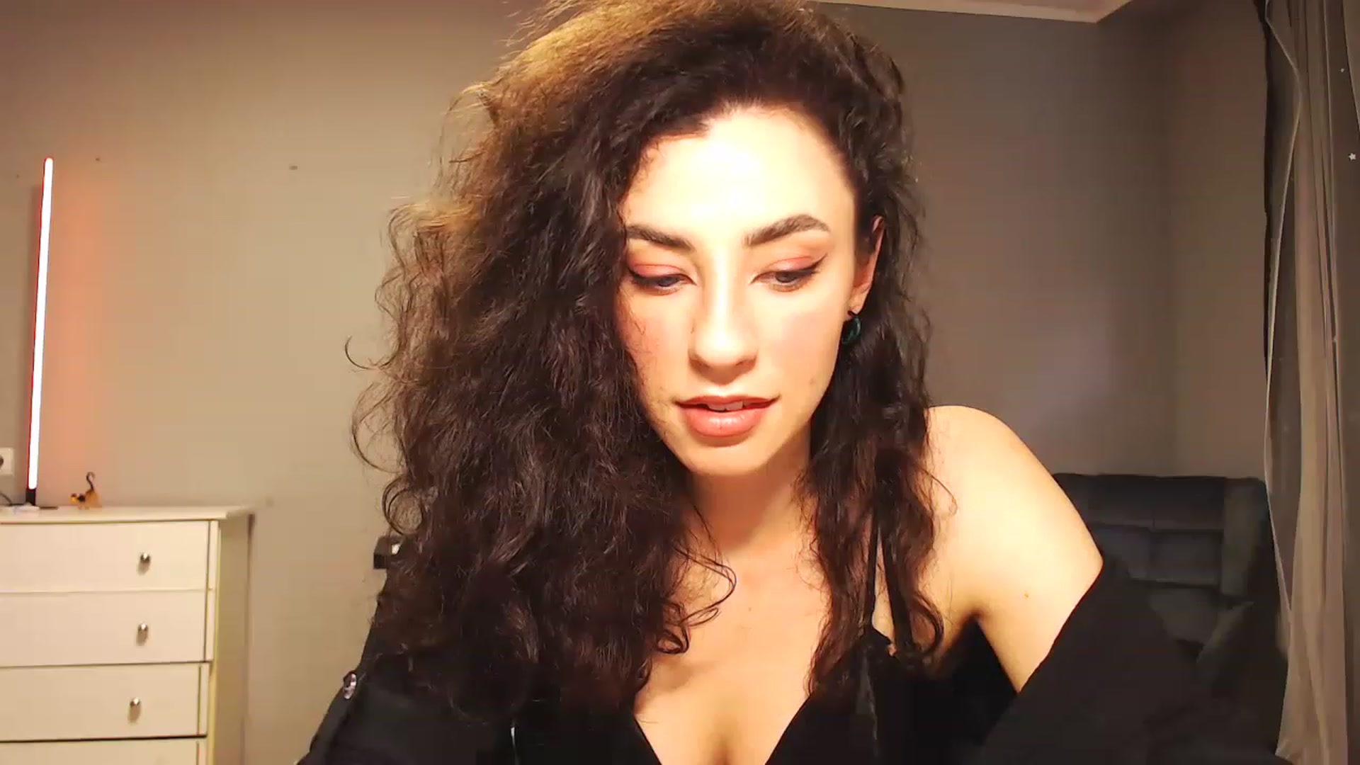 Gallery image thumbnail from Millla_Mi's myfreecams stream on, 05/28/2023, 14:42 image 8 of 20