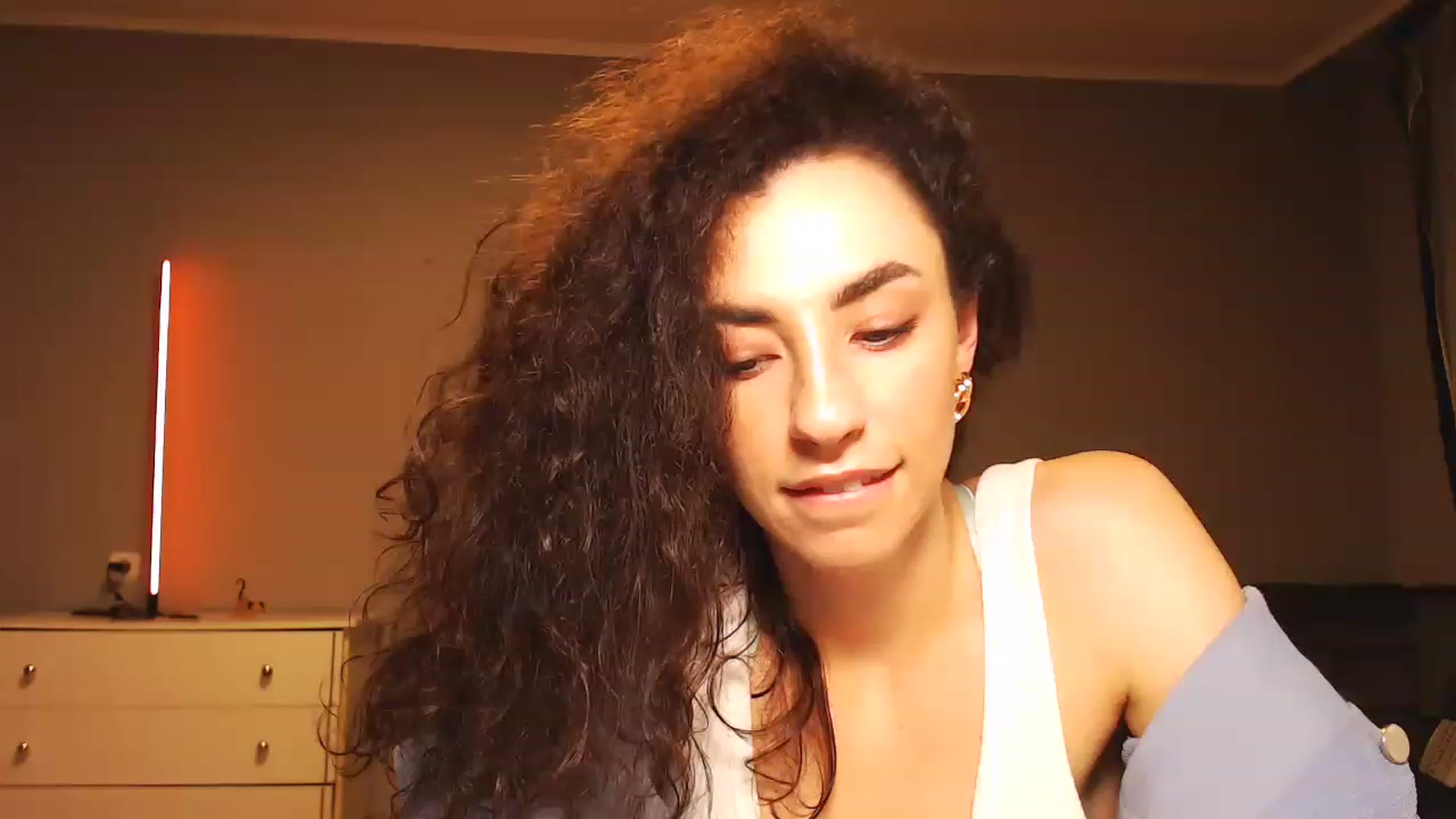 Gallery image thumbnail from Millla_Mi's myfreecams stream on, 06/25/2023, 20:30 image 16 of 20