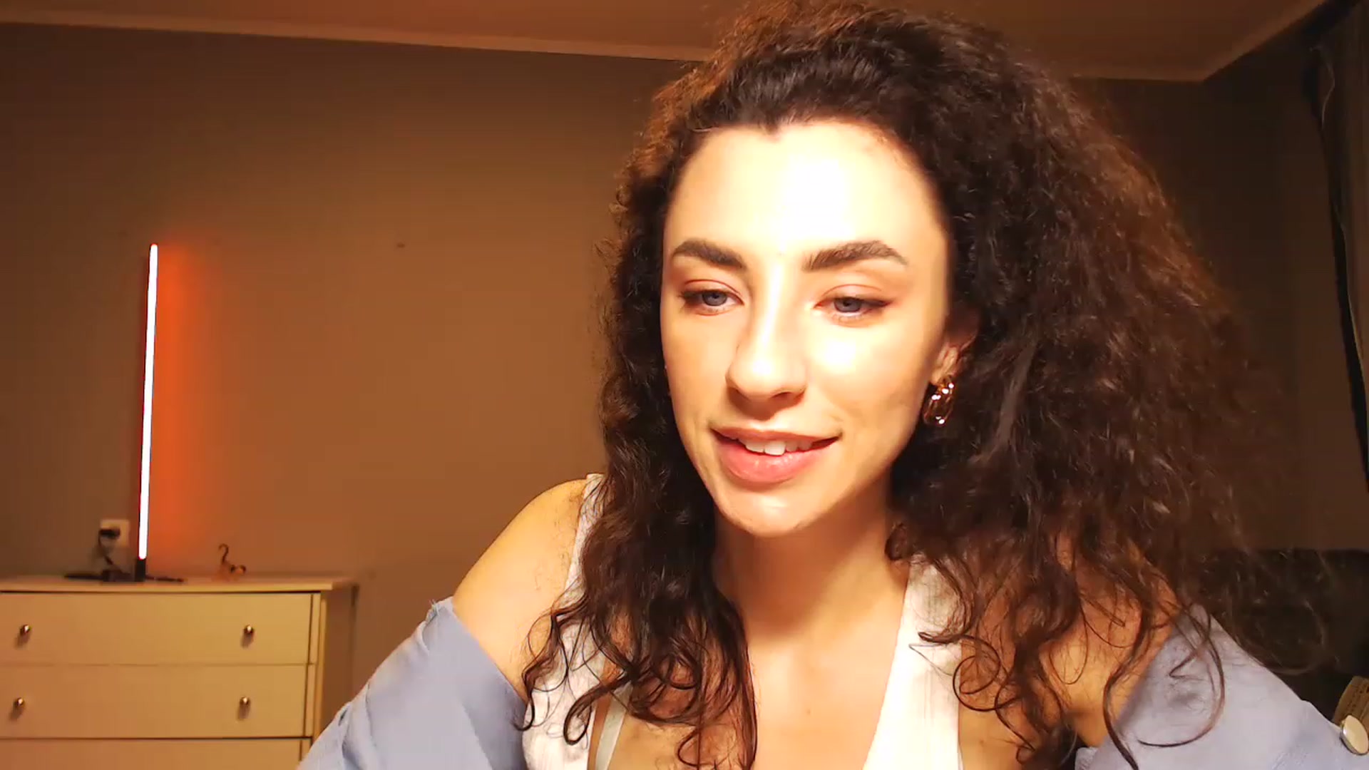 Gallery image thumbnail from Millla_Mi's myfreecams stream on, 06/25/2023, 20:30 image 17 of 20