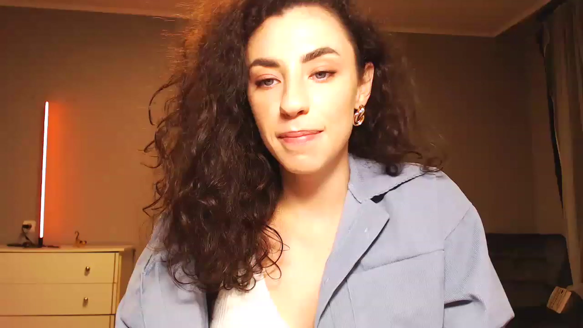 Gallery image thumbnail from Millla_Mi's myfreecams stream on, 06/25/2023, 20:30 image 2 of 20