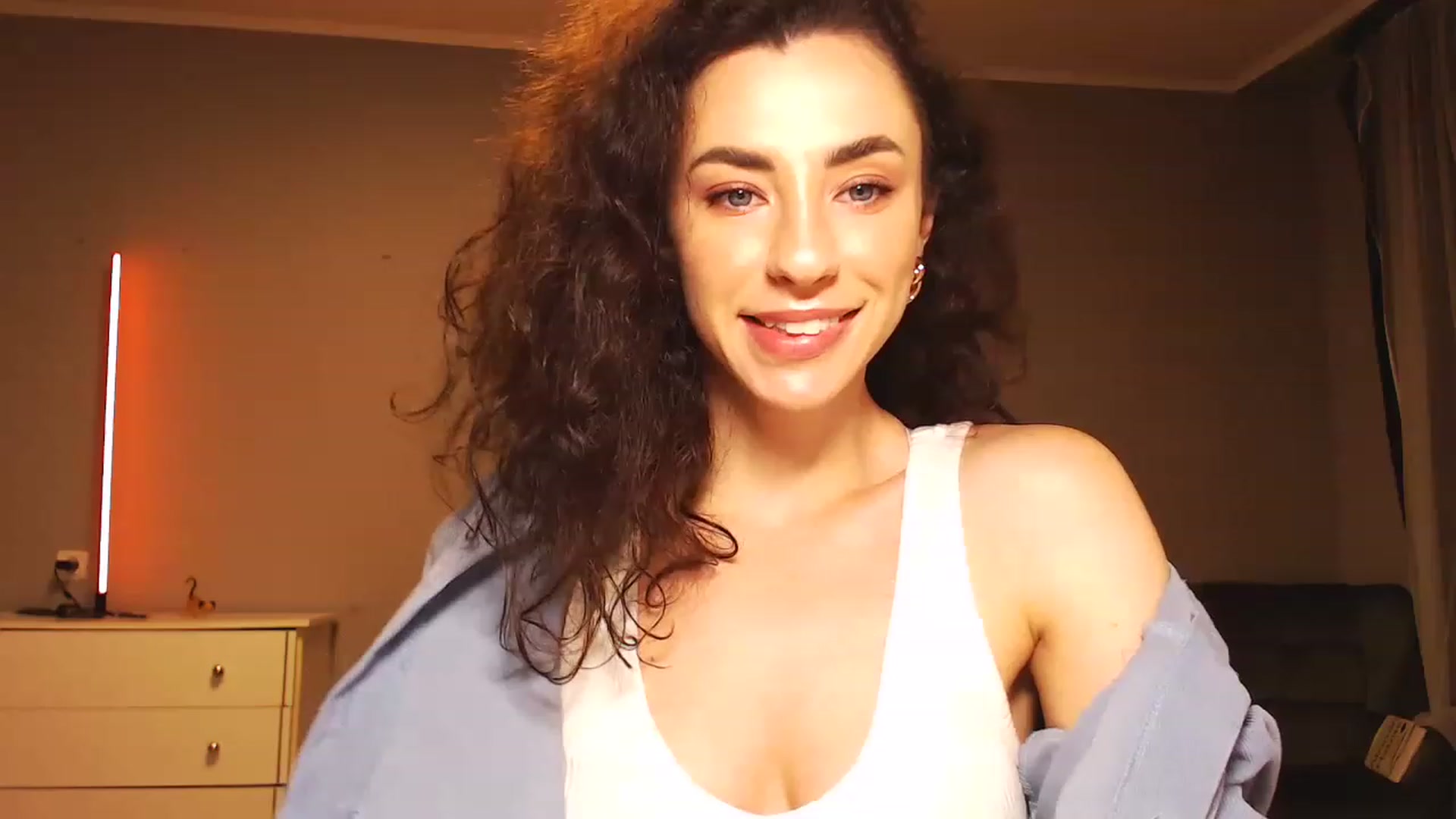 Gallery image thumbnail from Millla_Mi's myfreecams stream on, 06/25/2023, 20:30 image 1 of 20