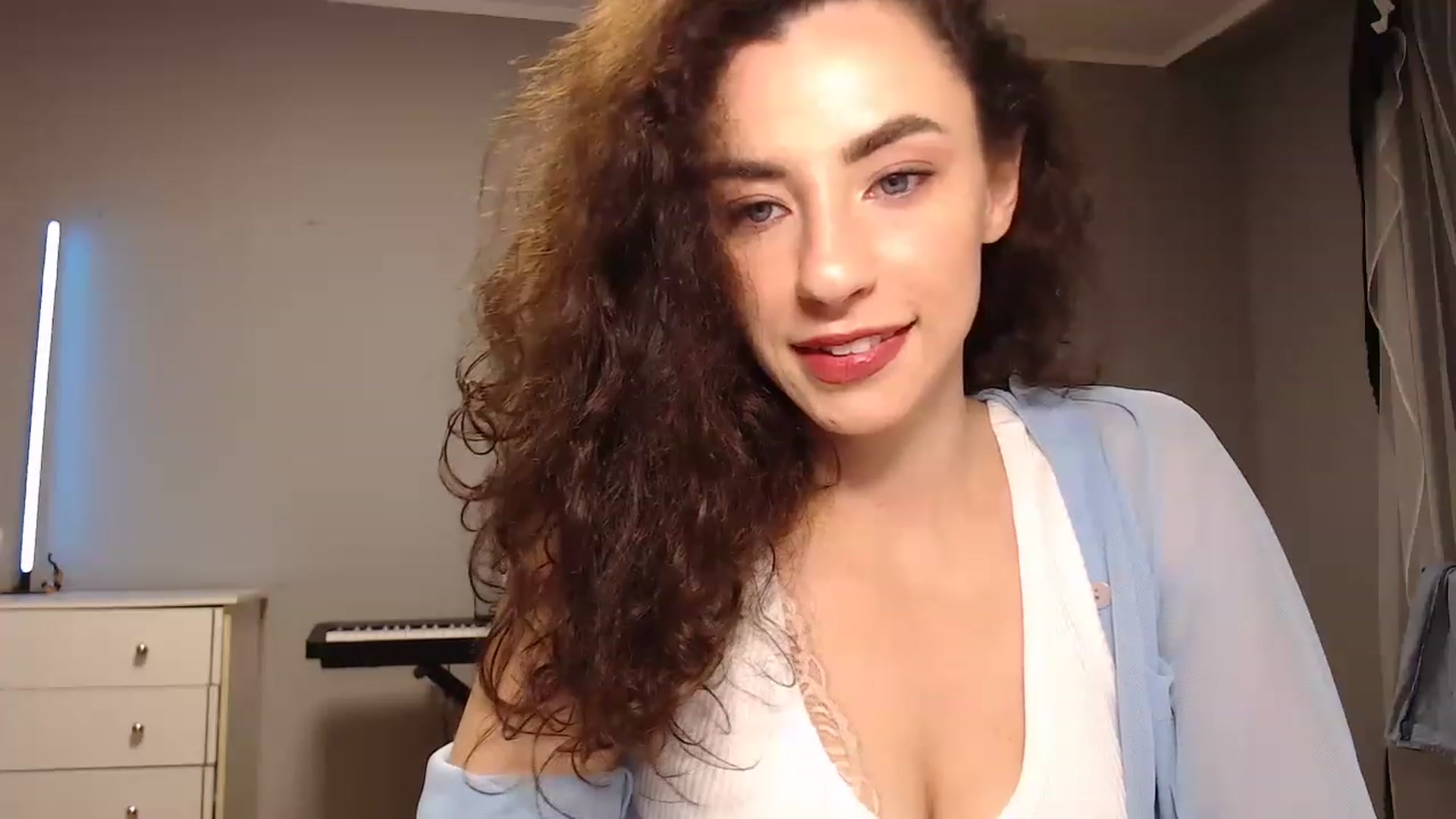 Gallery image thumbnail from Millla_Mi's myfreecams stream on, 08/12/2023, 16:47 image 12 of 20