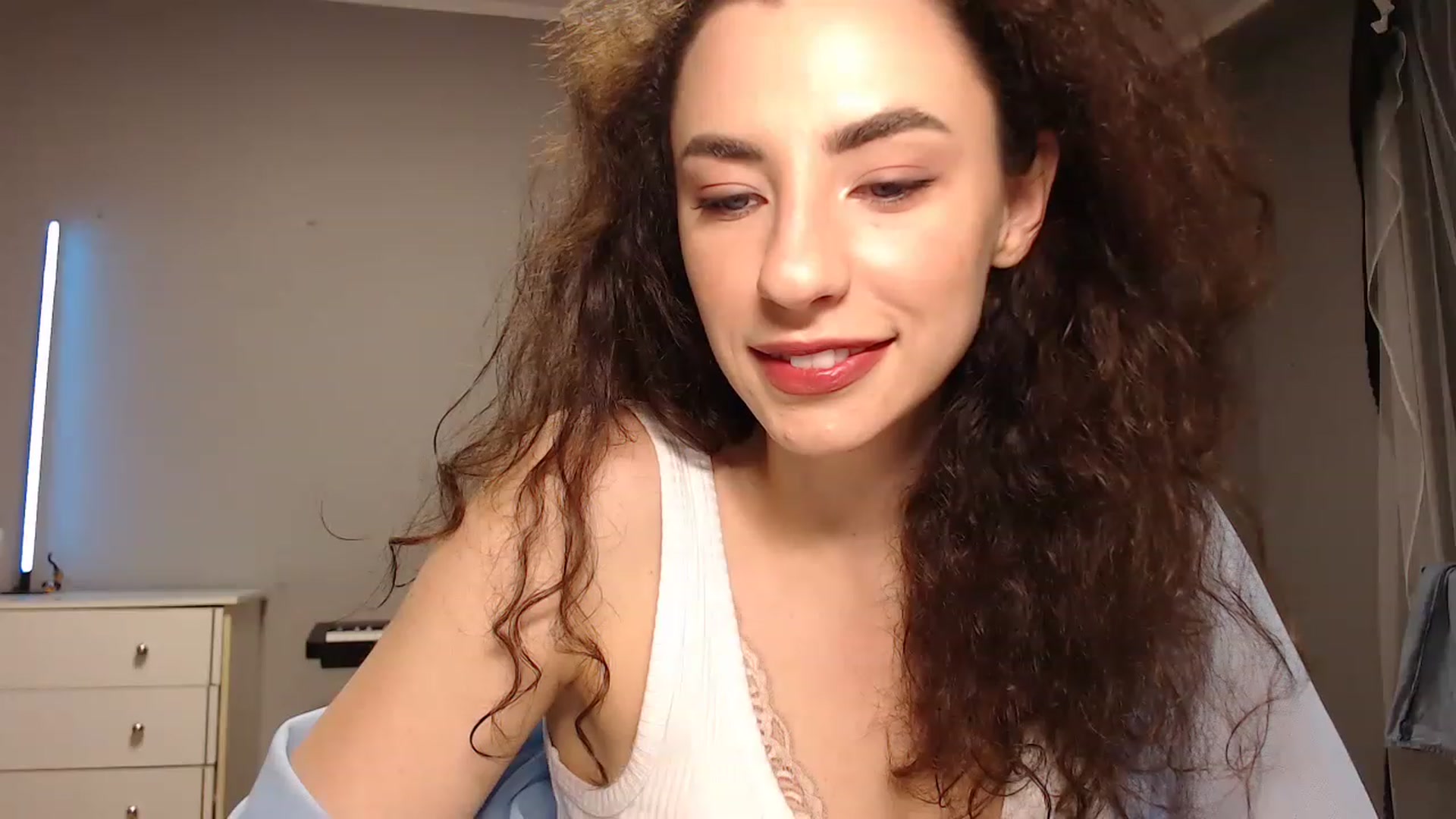 Gallery image thumbnail from Millla_Mi's myfreecams stream on, 08/12/2023, 16:47 image 9 of 20