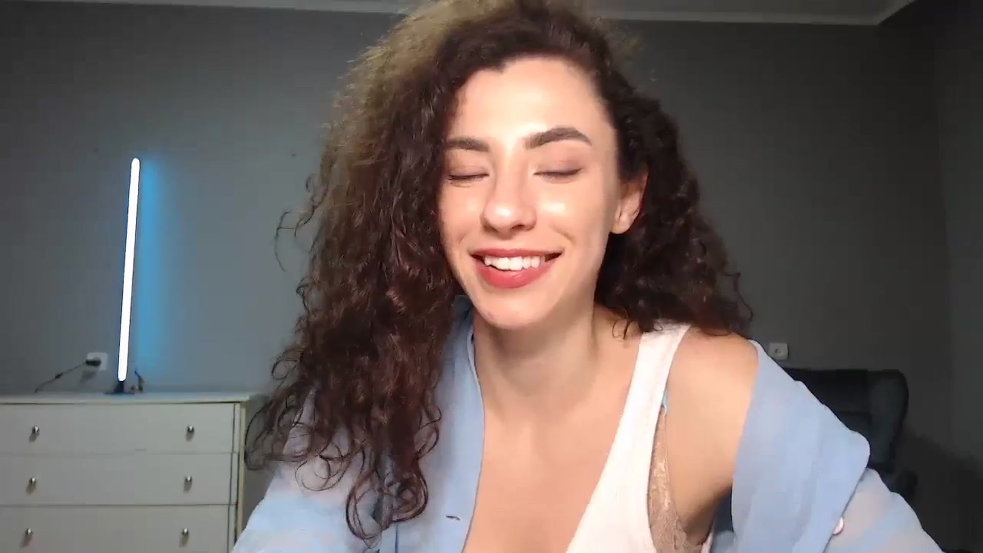 Gallery image thumbnail from Millla_Mi's myfreecams stream on, 08/12/2023, 20:36 image 2 of 20