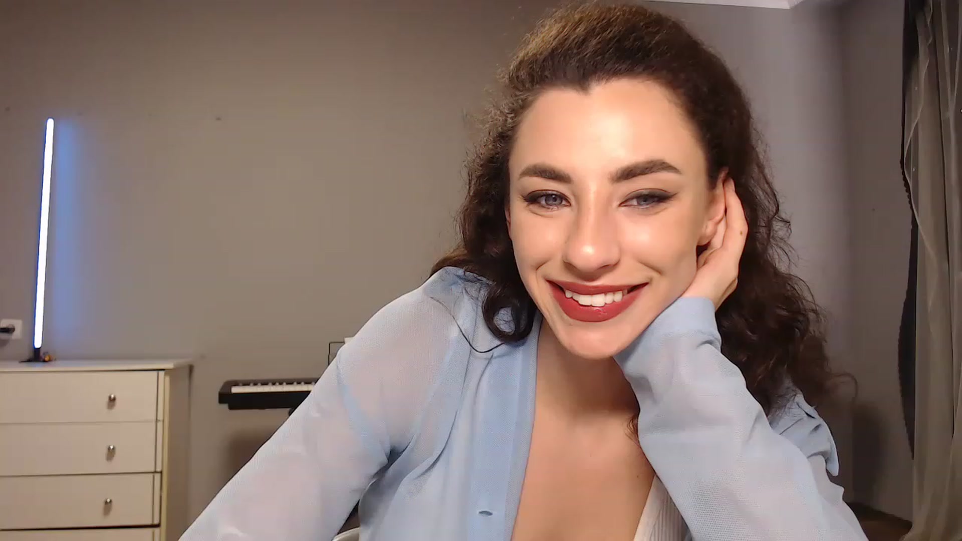 Gallery image thumbnail from Millla_Mi's myfreecams stream on, 08/13/2023, 13:21 image 18 of 20