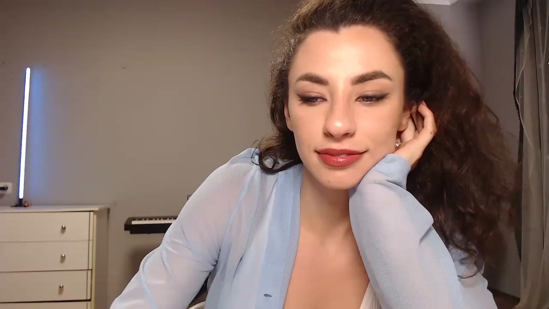 Gallery image thumbnail from Millla_Mi's myfreecams stream on, 08/13/2023, 13:21 image 9 of 20