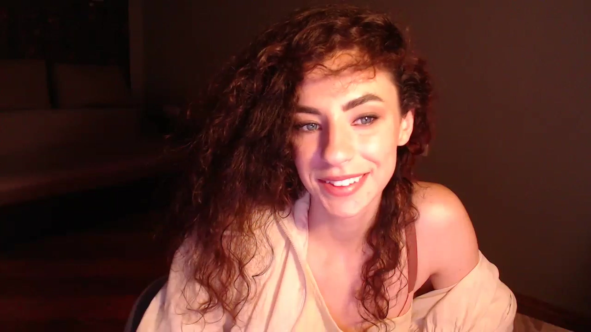 Gallery image thumbnail from Millla_Mi's myfreecams stream on, 08/26/2023, 20:18 image 4 of 20
