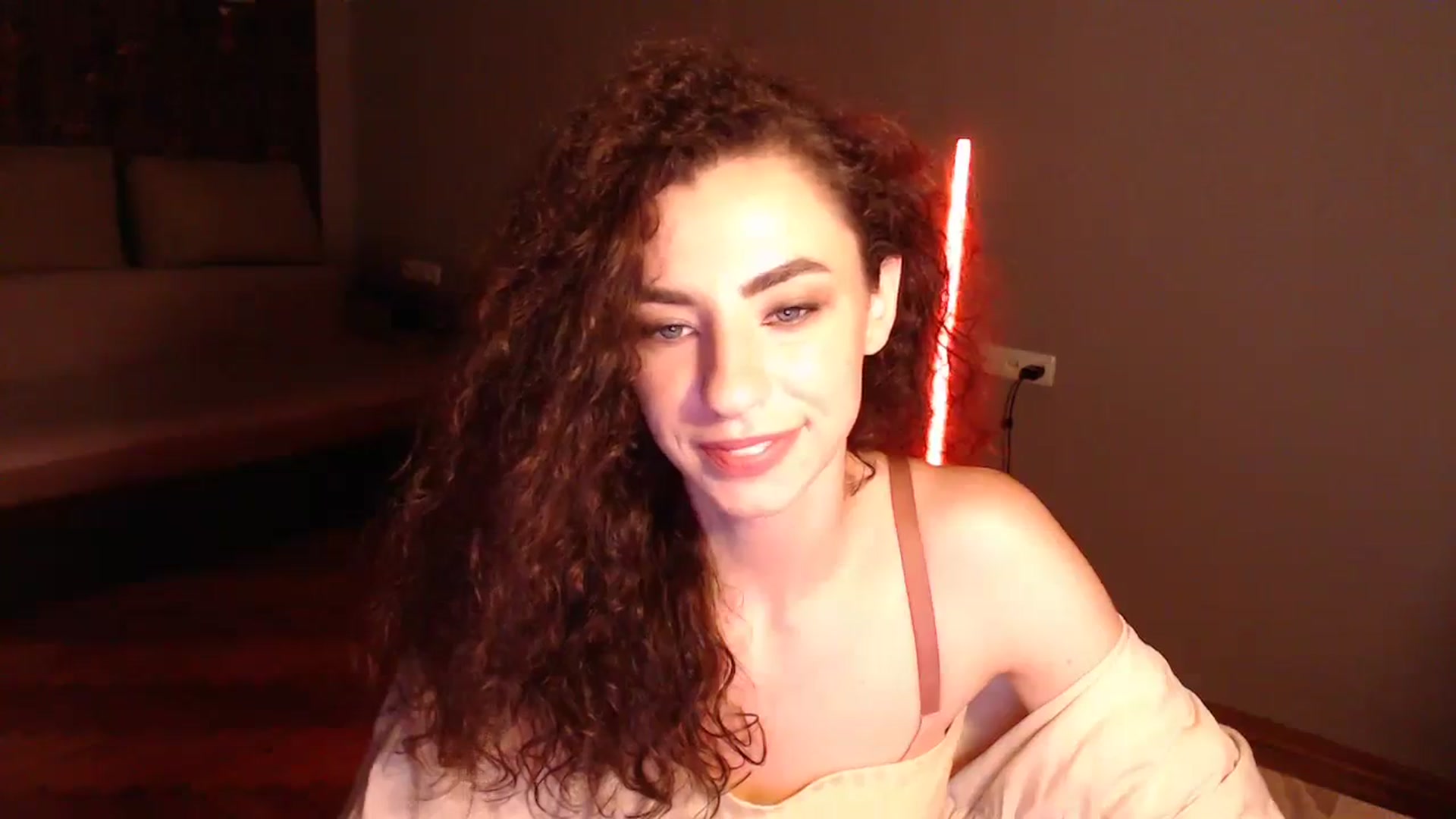 Gallery image thumbnail from Millla_Mi's myfreecams stream on, 08/26/2023, 20:18 image 16 of 20