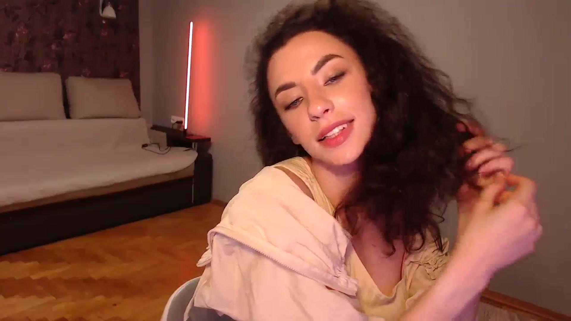 Gallery image thumbnail from Millla_Mi's myfreecams stream on, 08/27/2023, 20:08 image 15 of 20