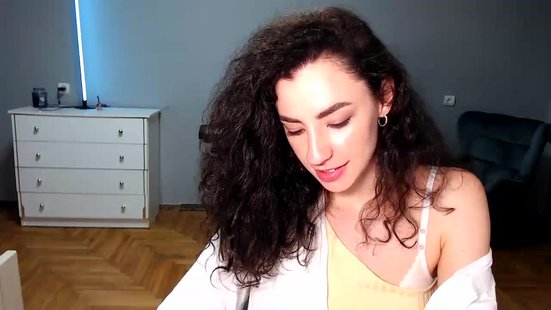 Gallery image thumbnail from Millla_Mi's myfreecams stream on, 09/03/2023, 20:41 image 5 of 20