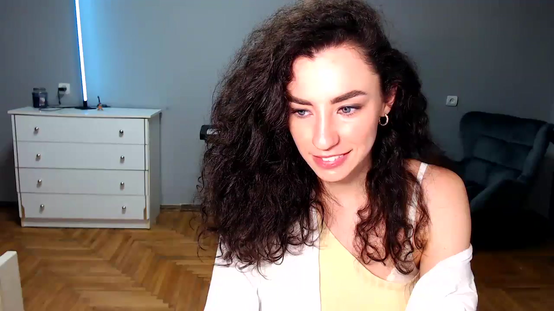 Gallery image thumbnail from Millla_Mi's myfreecams stream on, 09/03/2023, 20:41 image 13 of 20