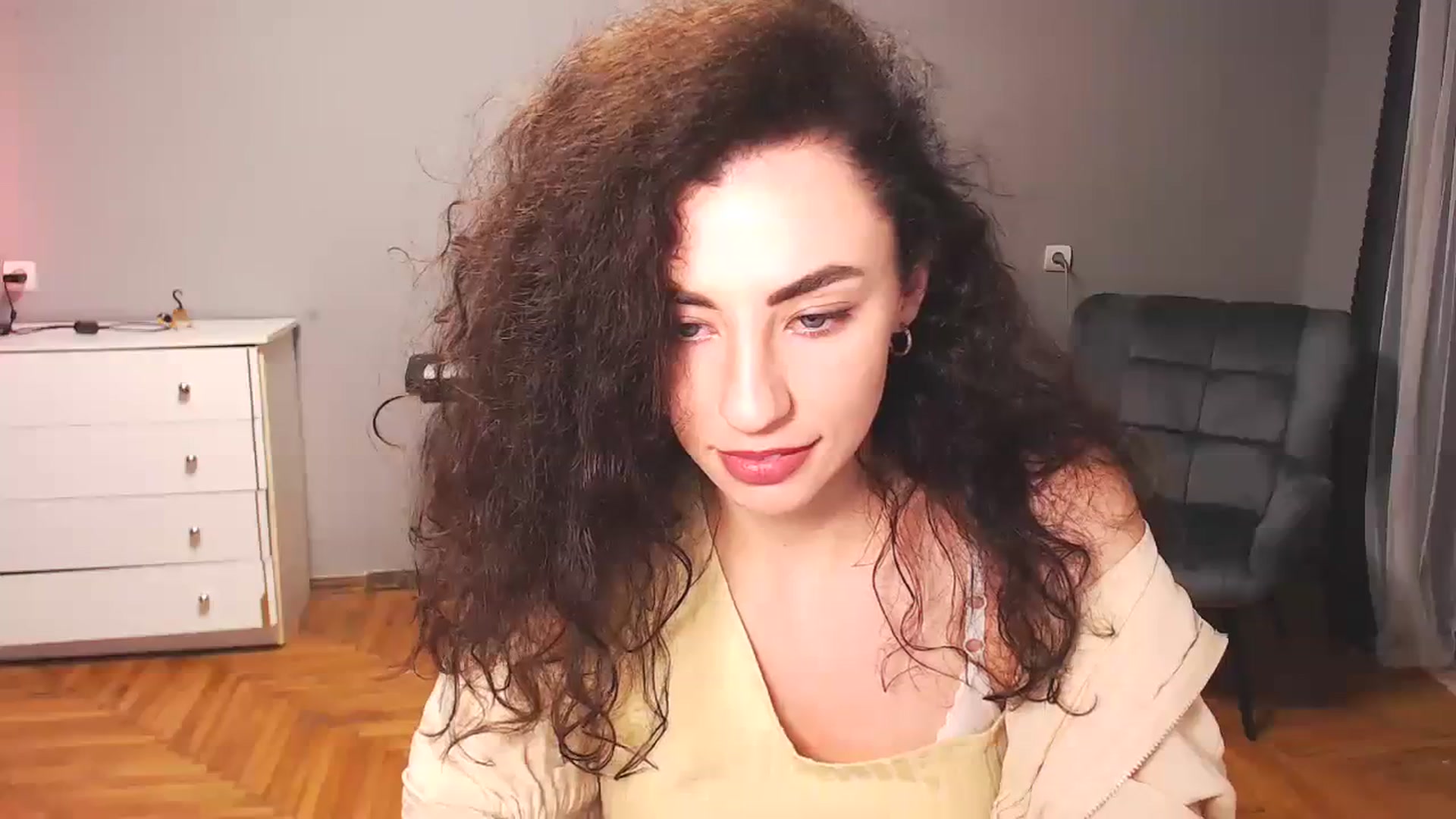 Gallery image thumbnail from Millla_Mi's myfreecams stream on, 09/24/2023, 19:43 image 4 of 20