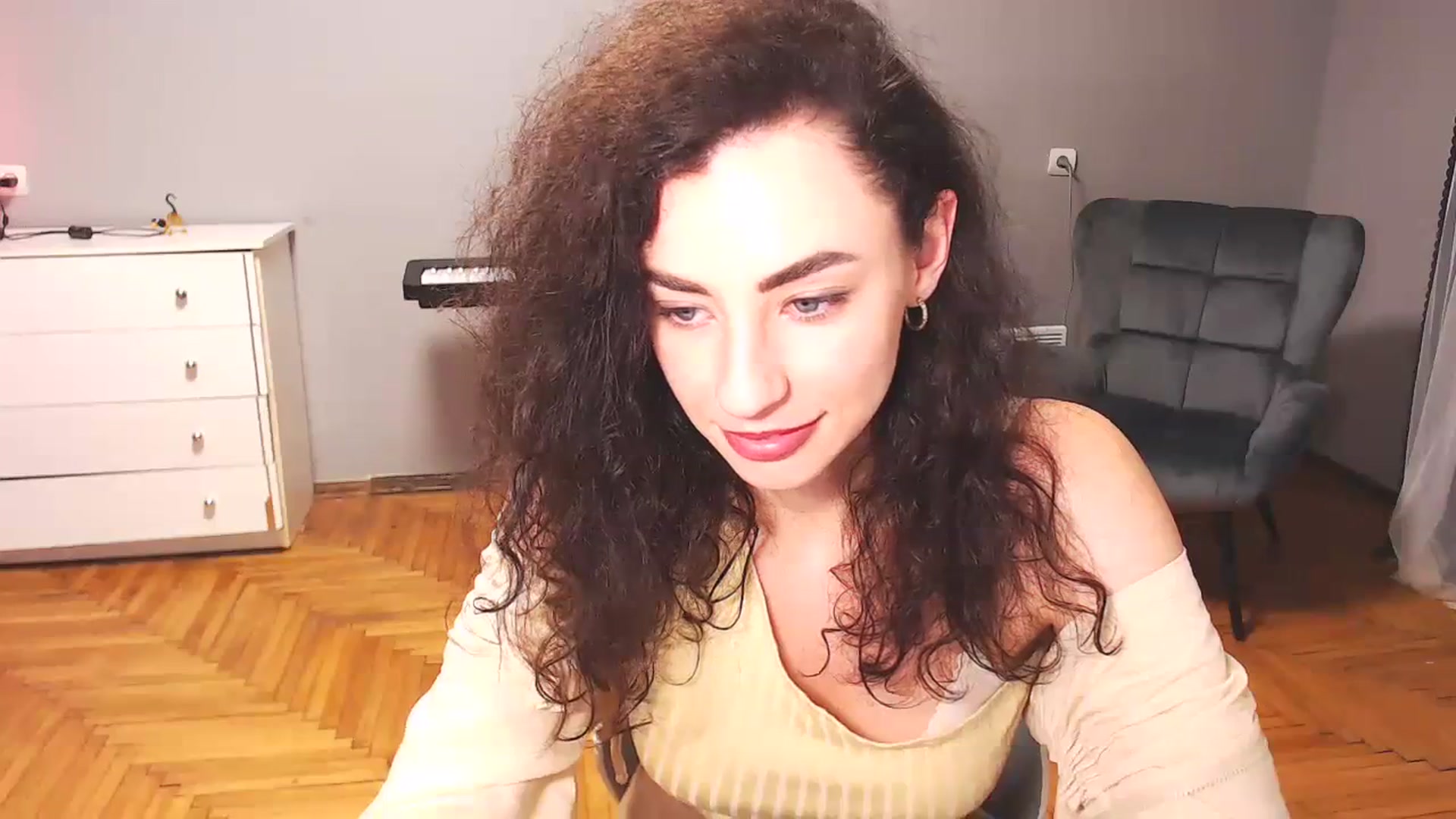 Gallery image thumbnail from Millla_Mi's myfreecams stream on, 09/24/2023, 20:20 image 13 of 20