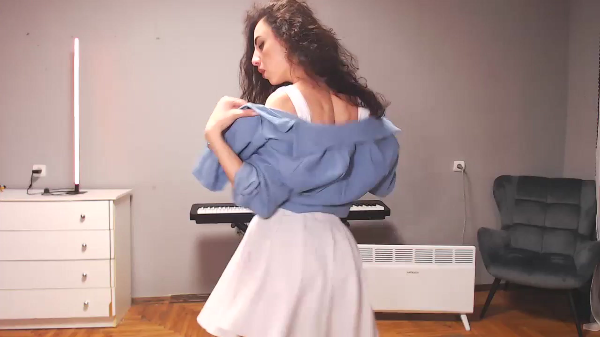 Gallery image thumbnail from Millla_Mi's myfreecams stream on, 09/30/2023, 22:15 image 8 of 20