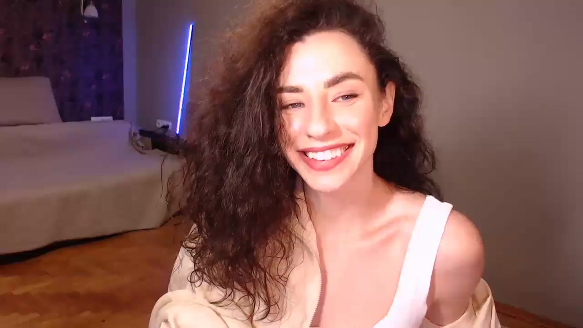 Gallery image thumbnail from Millla_Mi's myfreecams stream on, 10/08/2023, 20:52 image 6 of 20