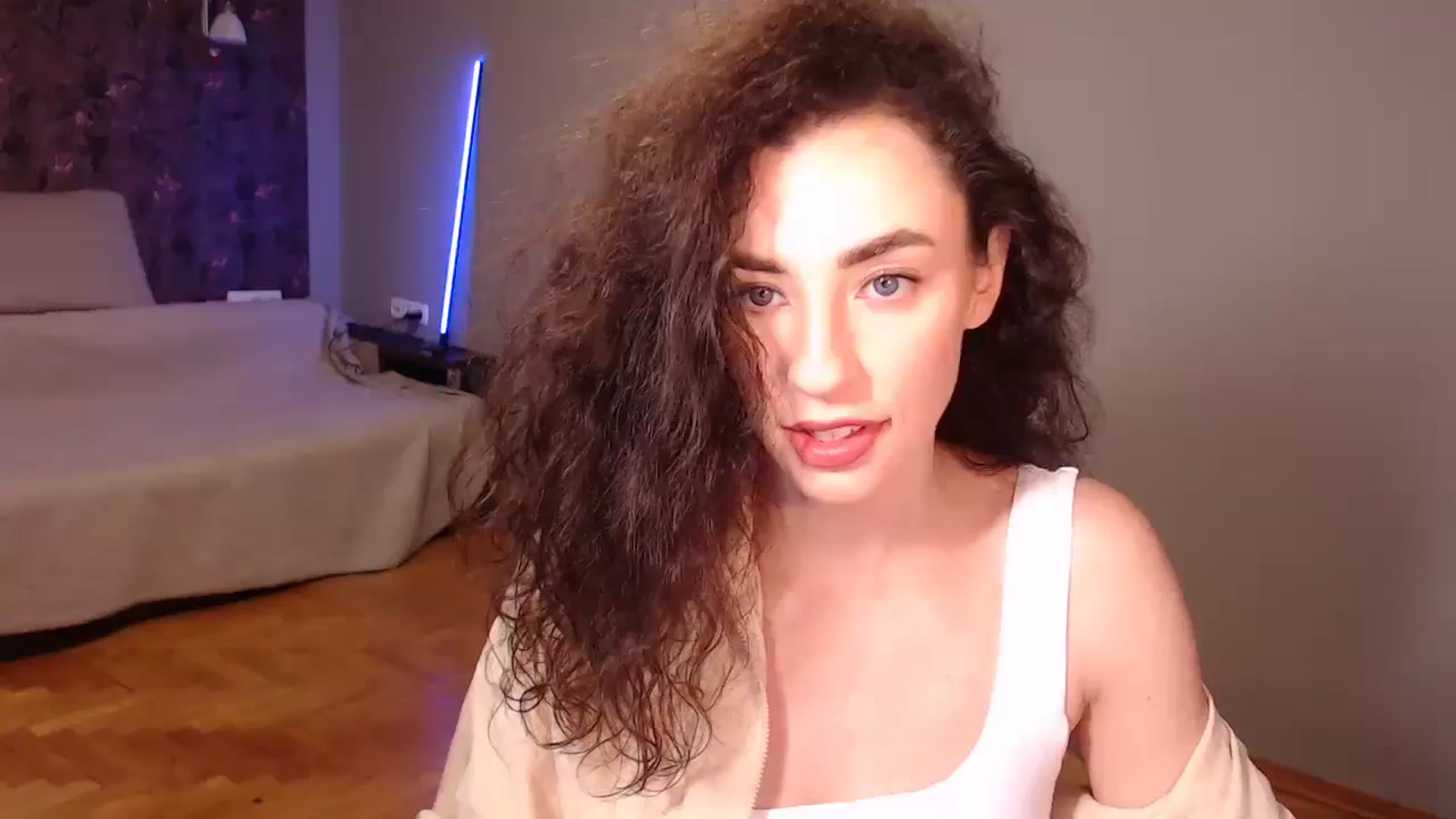 Gallery image thumbnail from Millla_Mi's myfreecams stream on, 10/08/2023, 20:52 image 7 of 20