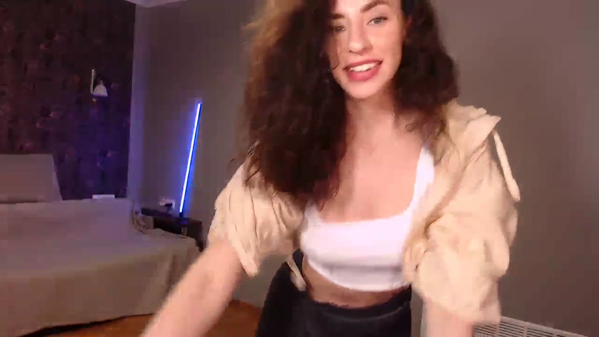 Gallery image thumbnail from Millla_Mi's myfreecams stream on, 10/08/2023, 21:39 image 16 of 20