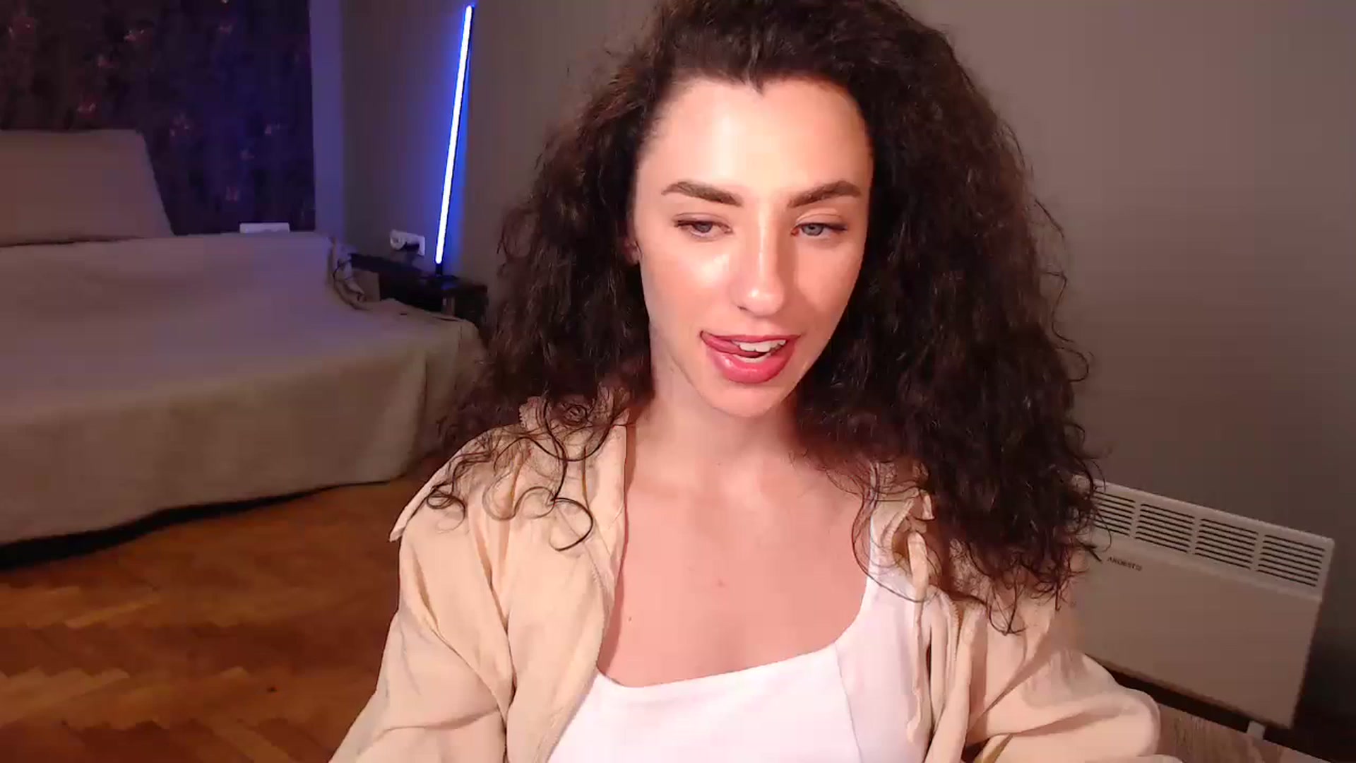 Gallery image thumbnail from Millla_Mi's myfreecams stream on, 10/08/2023, 22:51 image 19 of 20