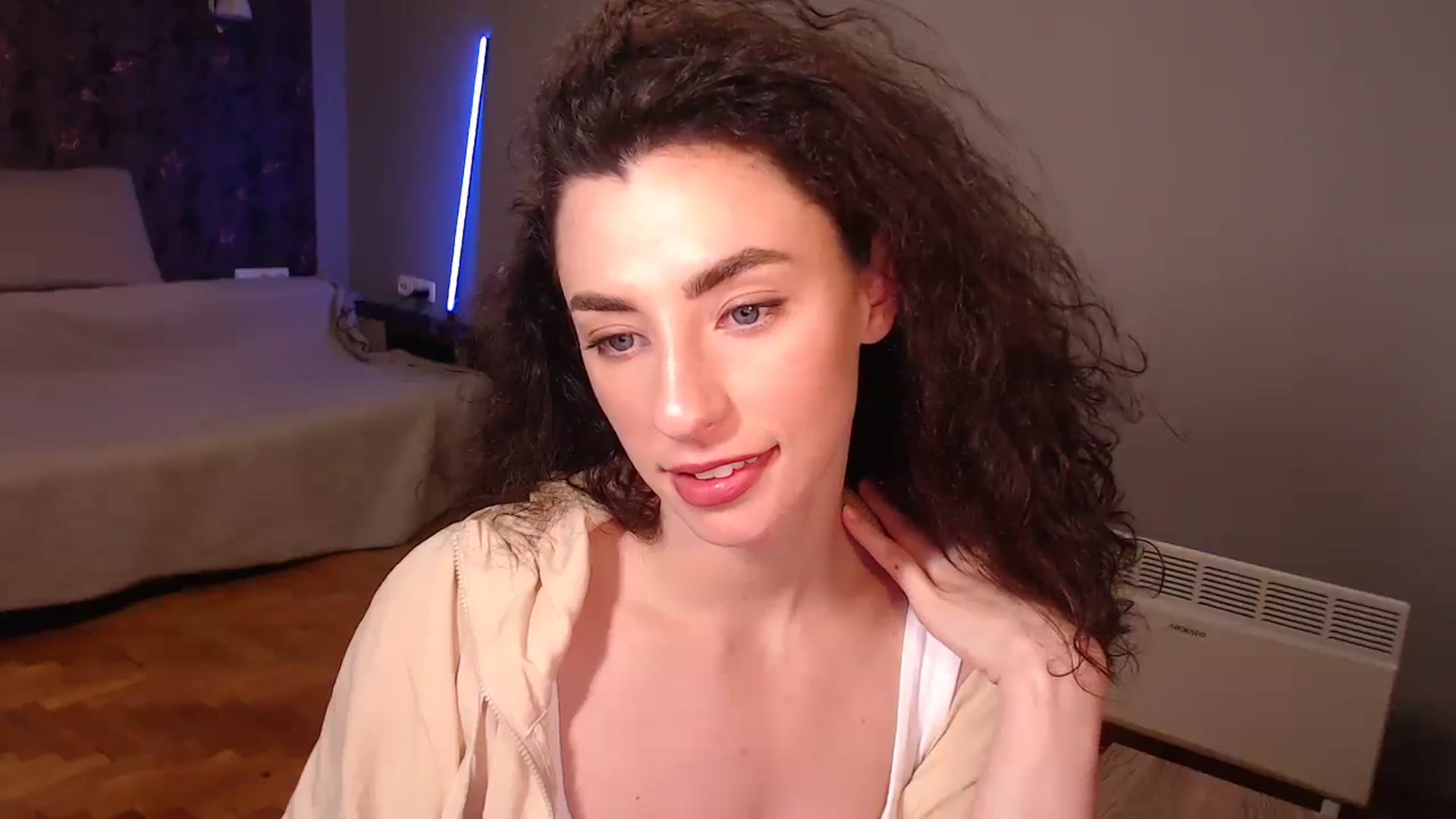 Gallery image thumbnail from Millla_Mi's myfreecams stream on, 10/08/2023, 22:51 image 16 of 20