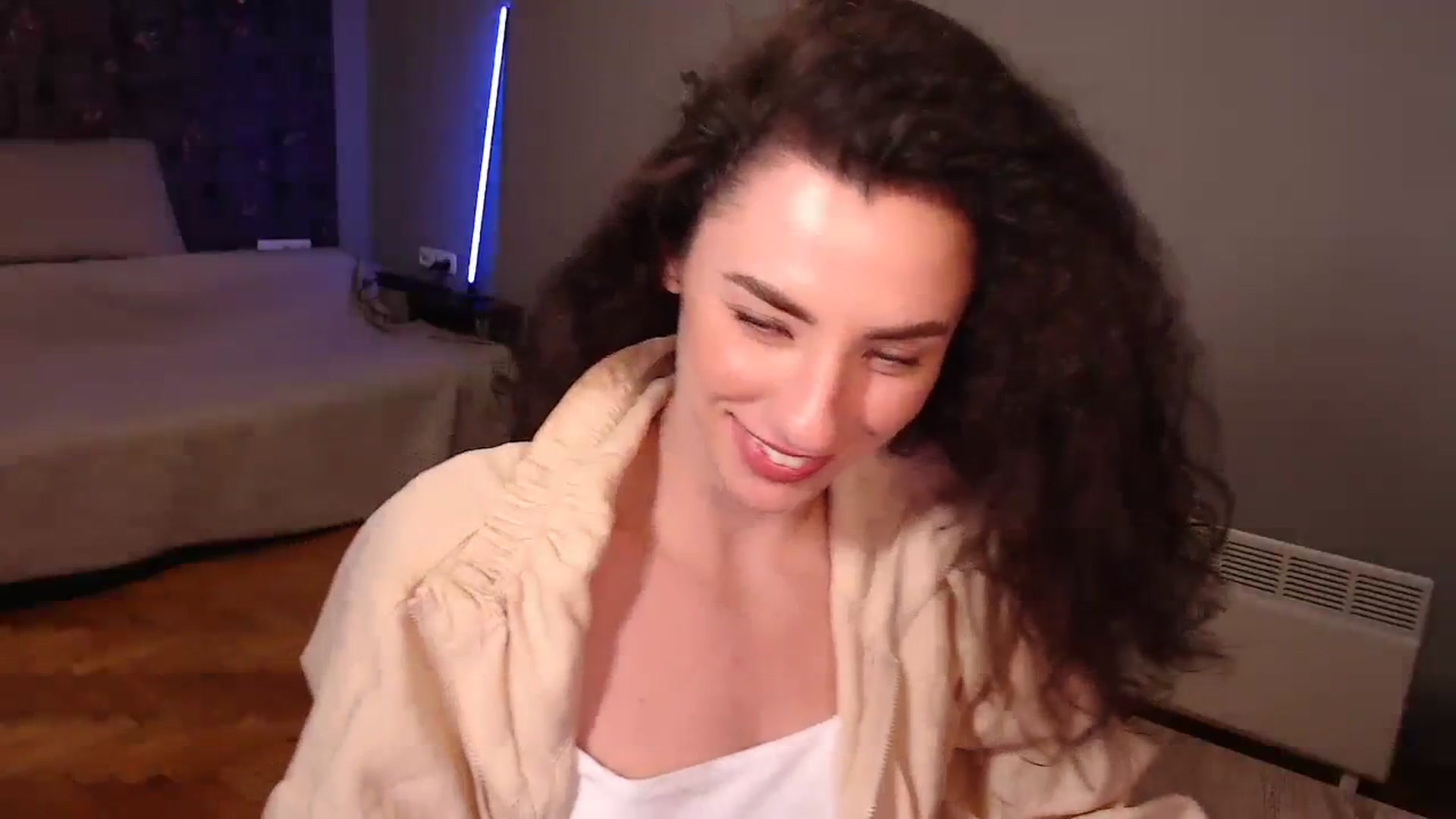 Gallery image thumbnail from Millla_Mi's myfreecams stream on, 10/08/2023, 22:51 image 17 of 20