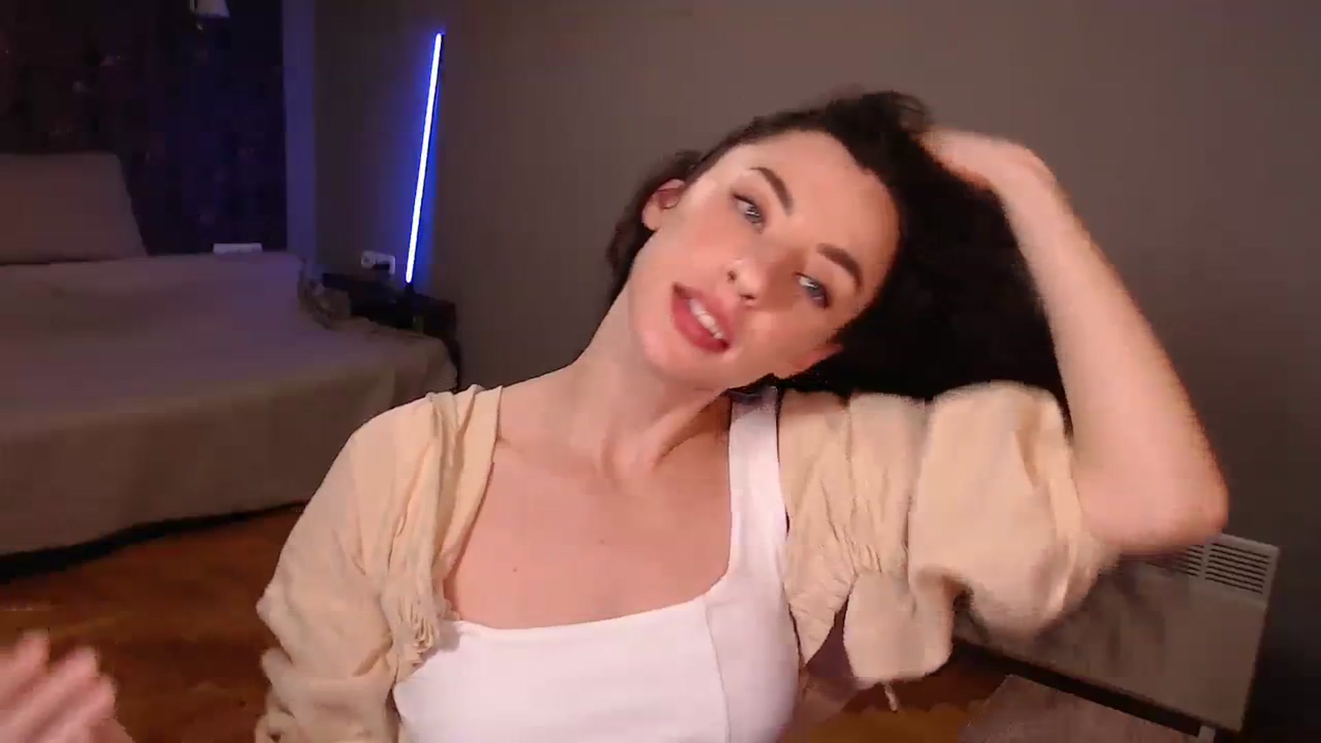 Gallery image thumbnail from Millla_Mi's myfreecams stream on, 10/08/2023, 22:51 image 15 of 20